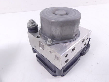 2015 Yamaha YZF-R1M Abs Brake Pump Module 2CR-85930-00-00 2CR-85930-09-00 {{ shop.shopifyCountryName }} - Mototech271