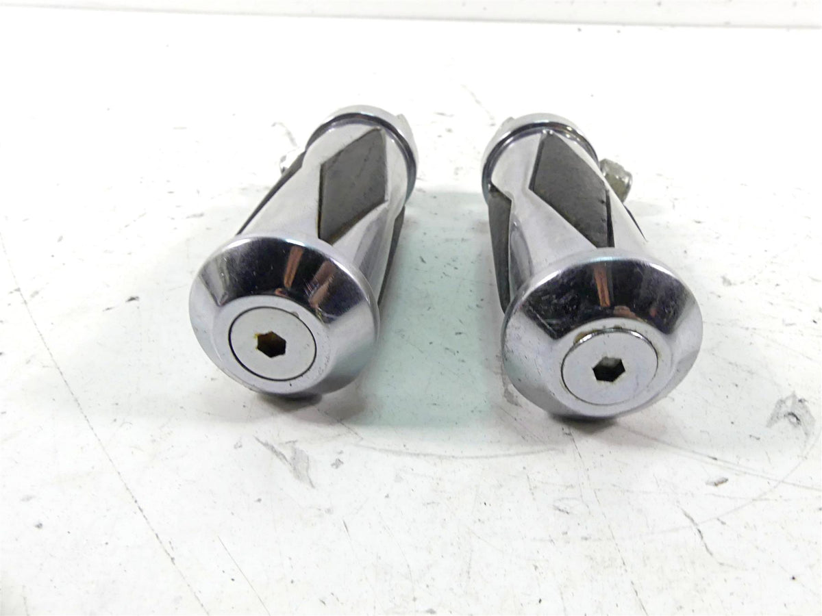 1997 Harley Sportster XL1200 C Rear Passenger Foot Peg Set {{ shop.shopifyCountryName }} - Mototech271