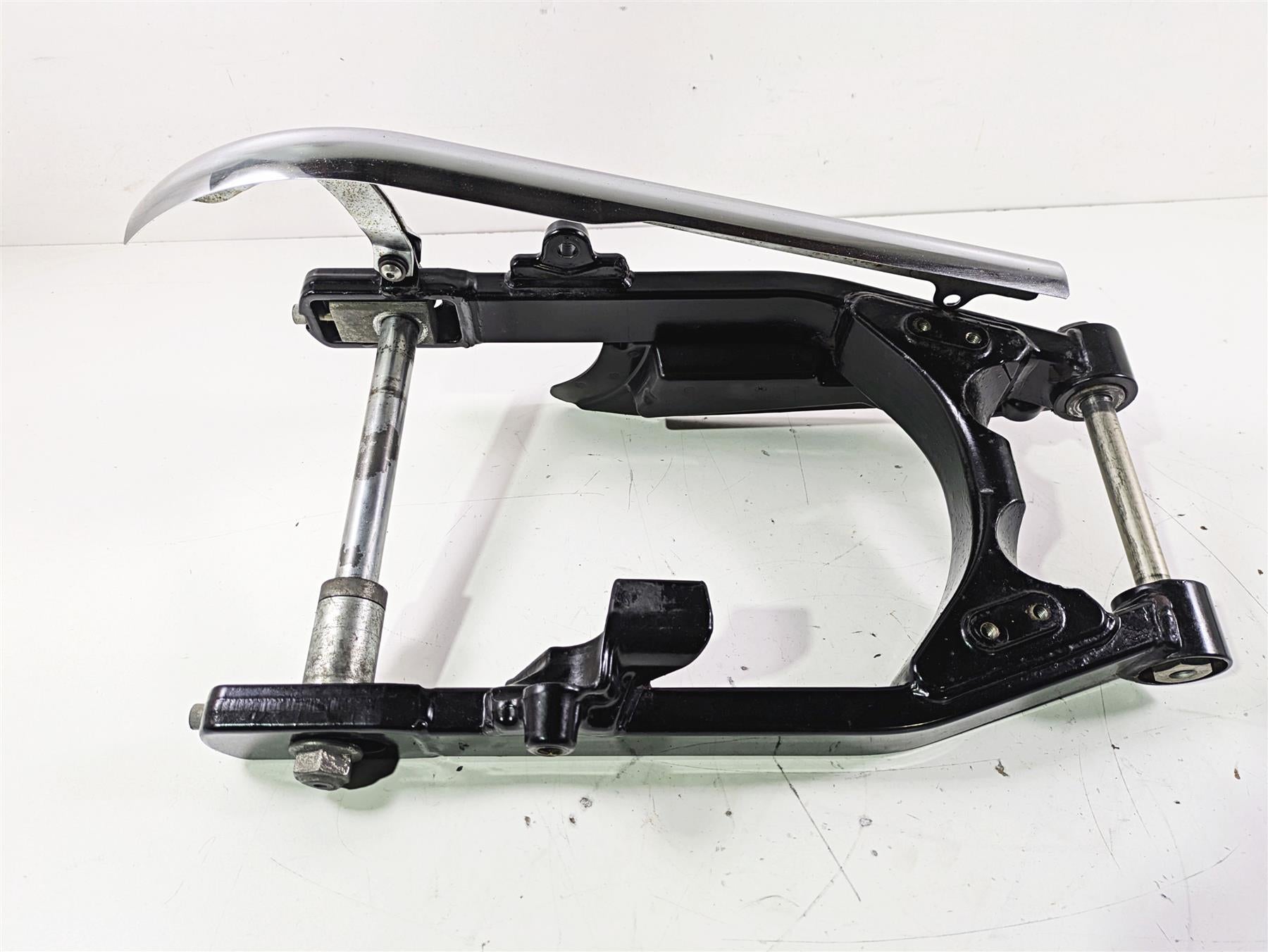 2007 Harley FXDWG Dyna Wide Glide Rear Swingarm & Belt Guards 47820-06 {{ shop.shopifyCountryName }} - Mototech271
