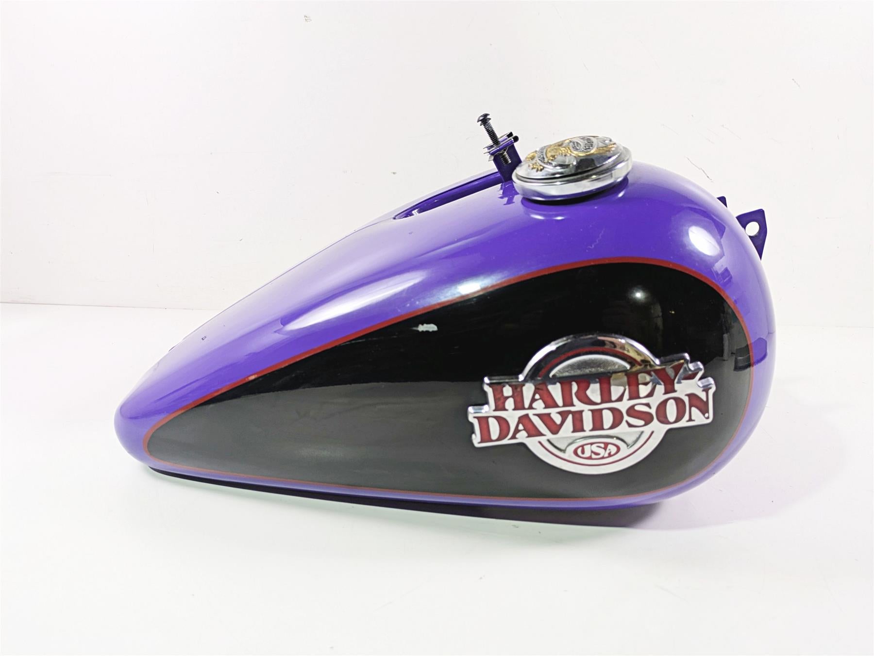 1999 Harley Dyna FXDL Low Rider Fuel Gas Petrol Tank Purple - Dented 61054-96 {{ shop.shopifyCountryName }} - Mototech271