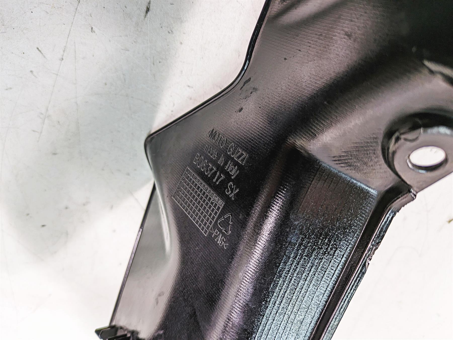 2014 Moto Guzzi California 1400 T Neck Frame Cover Fairing Set B063717 B063716 {{ shop.shopifyCountryName }} - Mototech271