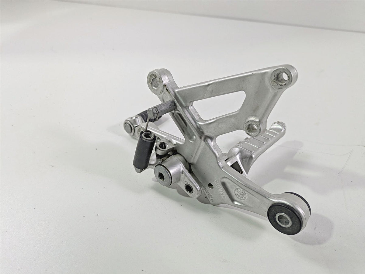 2017 Aprilia RSV 1100 Tuono V4 Factory Right Front Footpeg & Brake Ped 858734 {{ shop.shopifyCountryName }} - Mototech271