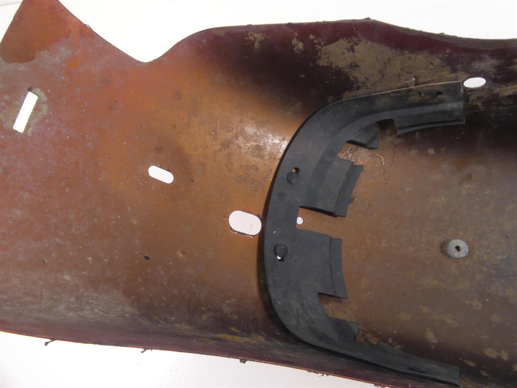 2011 Harley FXDWG Dyna Wide Glide Rear Fender Mud Guard Tire Hugger 60519-10 {{ shop.shopifyCountryName }} - Mototech271