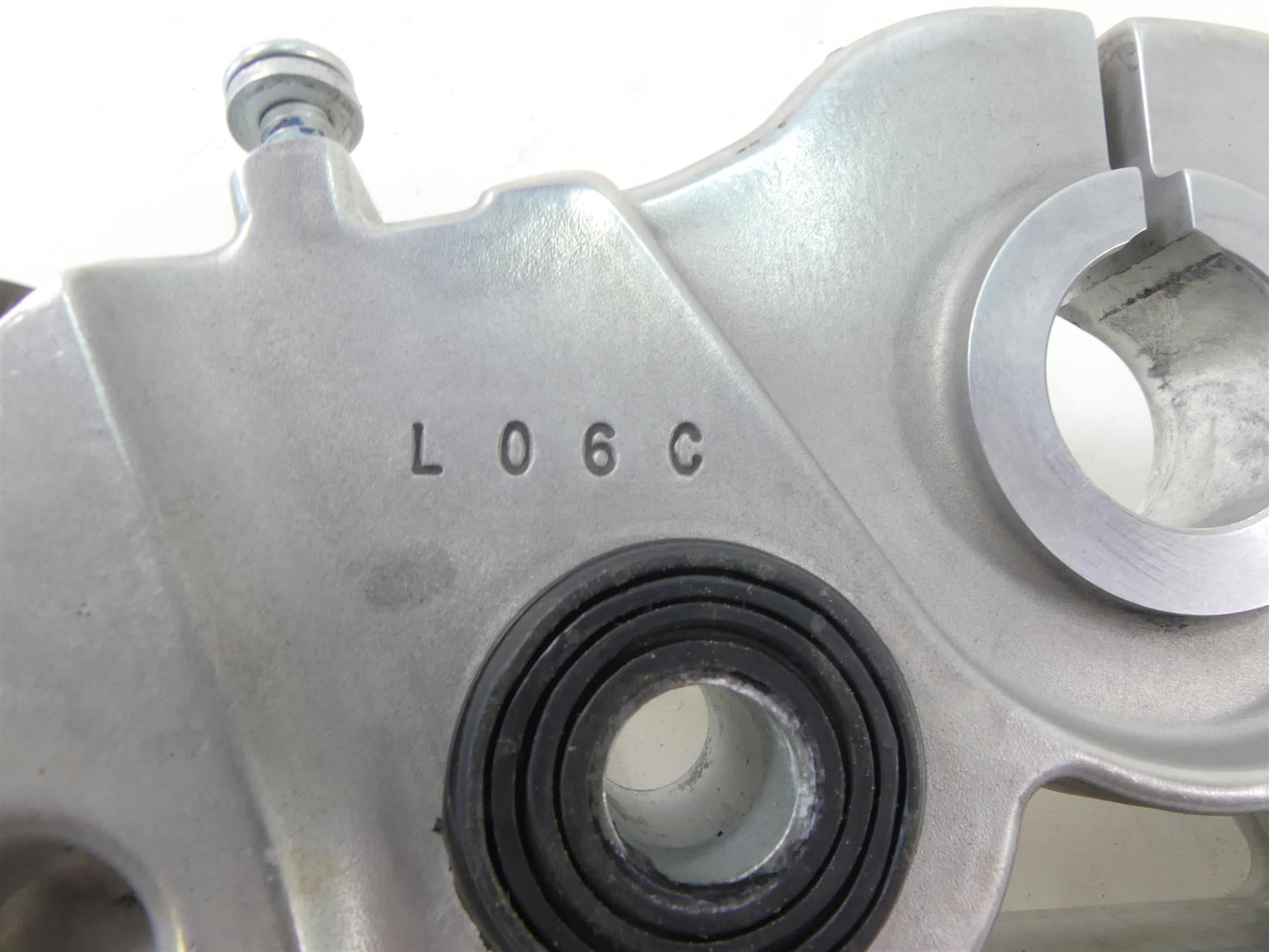 2019 Harley FLHC Softail Heritage Upper Triple Tree Steering Clamp 45900195 {{ shop.shopifyCountryName }} - Mototech271