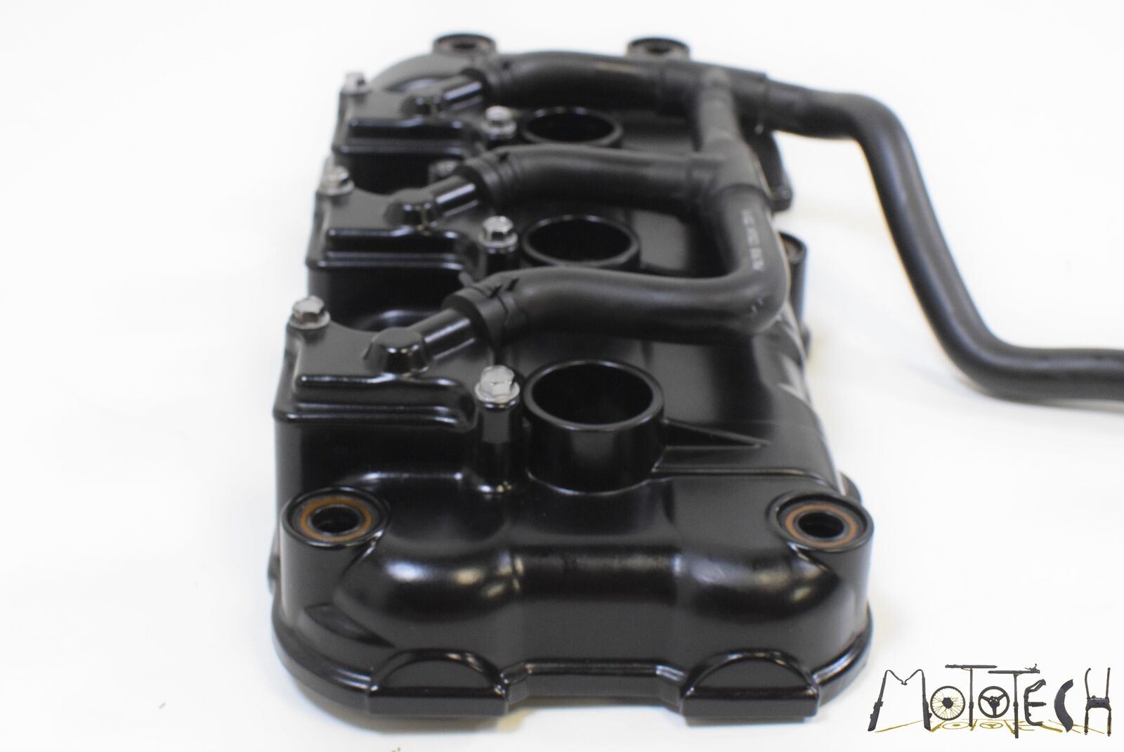 2012 Triumph 1050 Speed Triple Cylinderhead Cylinder Head Valve Cover T1261331 {{ shop.shopifyCountryName }} - Mototech271