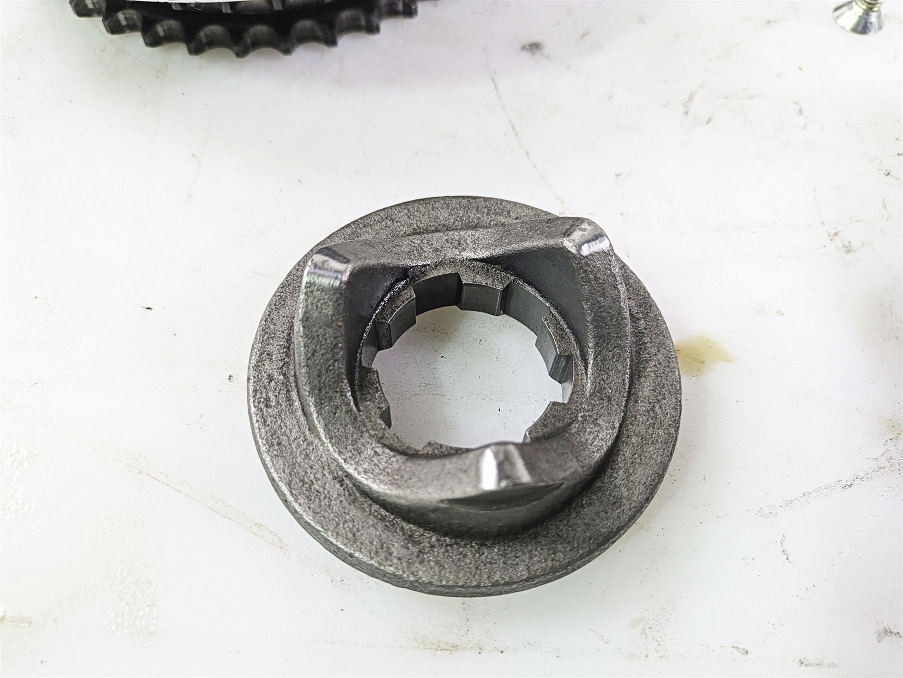 1996 Harley Touring FLHTCUI Electra Glide Primary Drive Clutch Kit 37707-94 {{ shop.shopifyCountryName }} - Mototech271