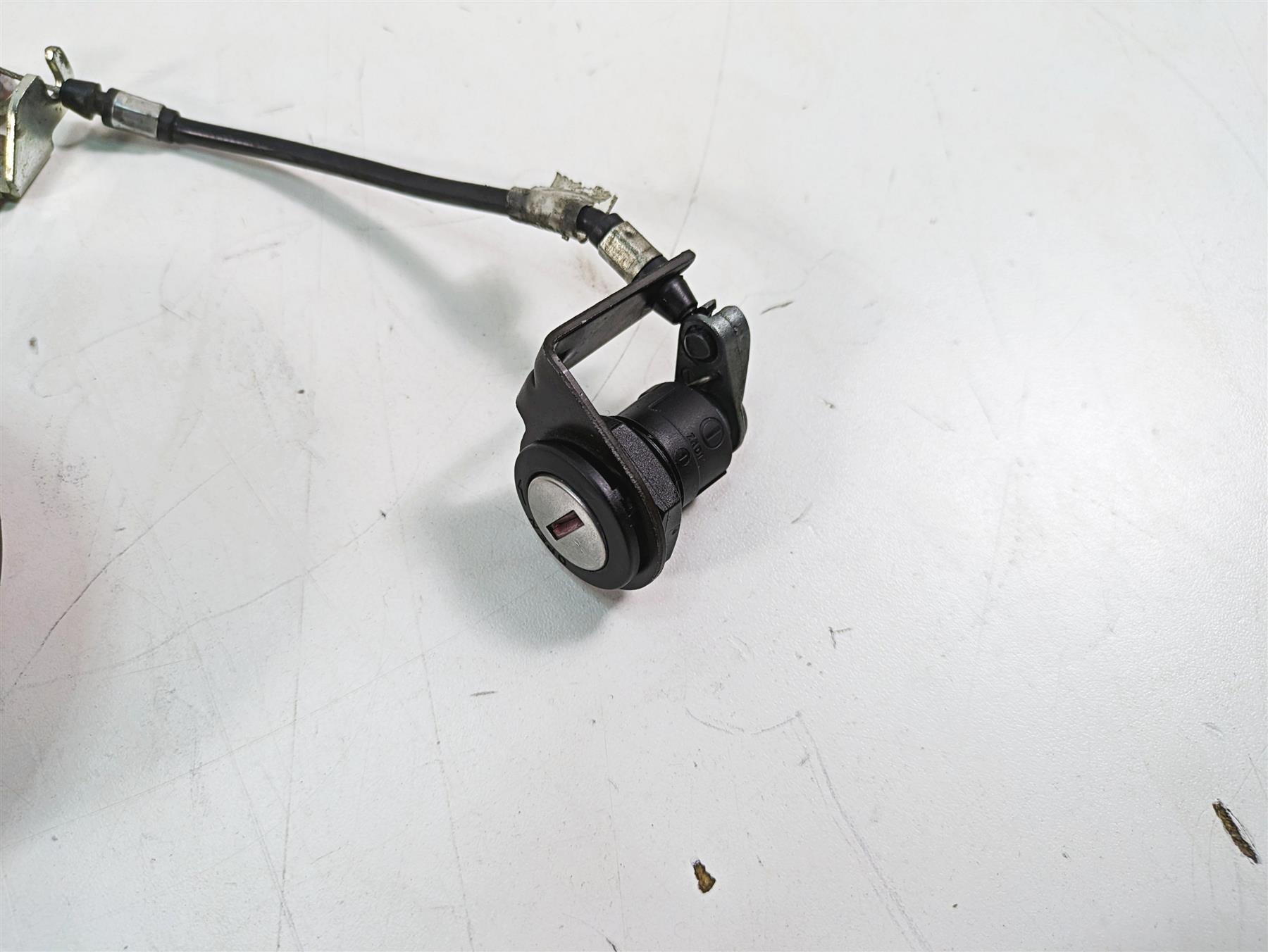 2016 Ducati Panigale 1299 S Cdi Engine Module Ignition Switch Key Set 28642521B {{ shop.shopifyCountryName }} - Mototech271
