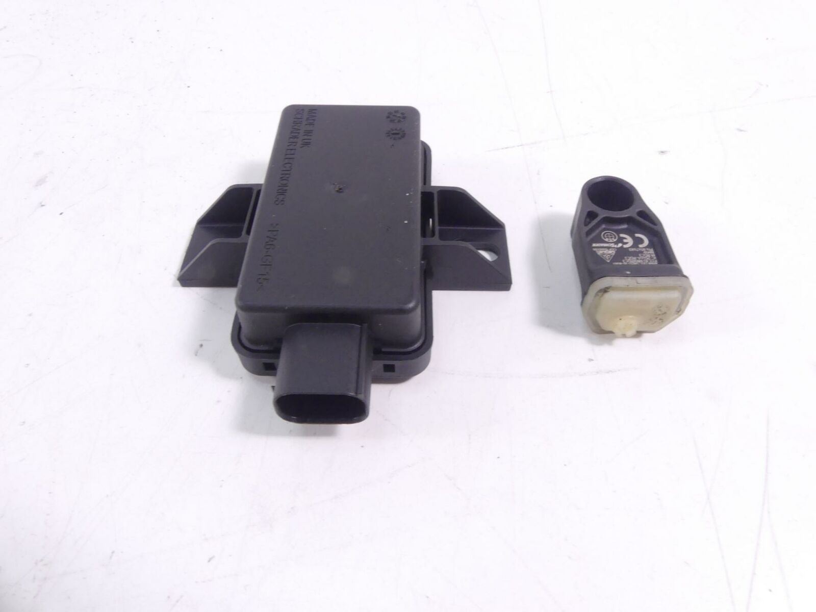 2018 BMW K1600 Bagger Tire Pressure Sensor Rdc Module 36318567683 65758546222 {{ shop.shopifyCountryName }} - Mototech271