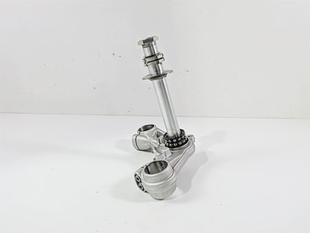 2018 BMW R nineT Urban GS K33 Lower Triple Tree Steering Clamp 31428560399 {{ shop.shopifyCountryName }} - Mototech271