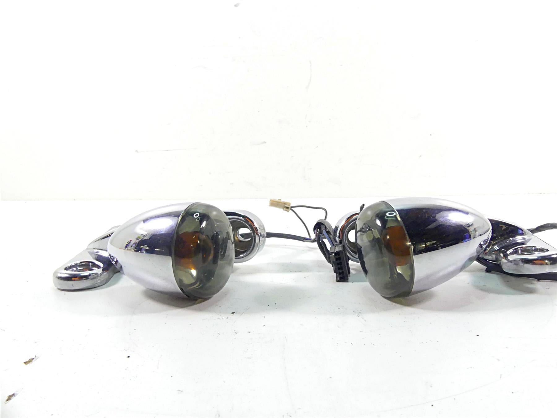 2007 Harley Touring FLHRSE CVO Road King Front Blinker Turn Signal Set 69548-06 {{ shop.shopifyCountryName }} - Mototech271