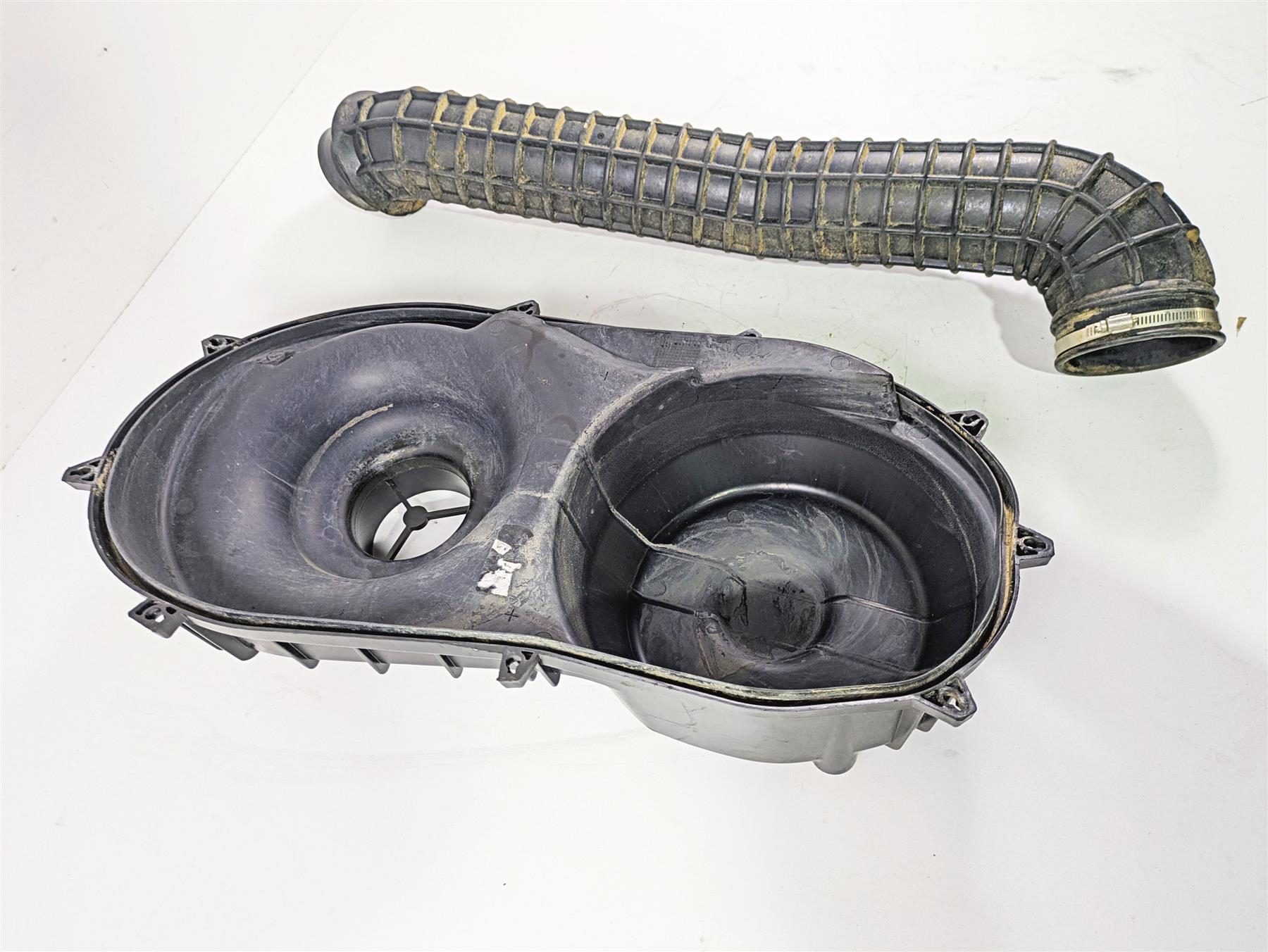 2019 Polaris RZR XP Turbo S Outer Primary Drive Cover & Tube 2637068 {{ shop.shopifyCountryName }} - Mototech271