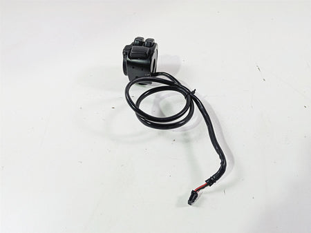 2014 Harley FLS Softail Slim Left Hand Turn Signal Control Switch Read 72949-12A {{ shop.shopifyCountryName }} - Mototech271