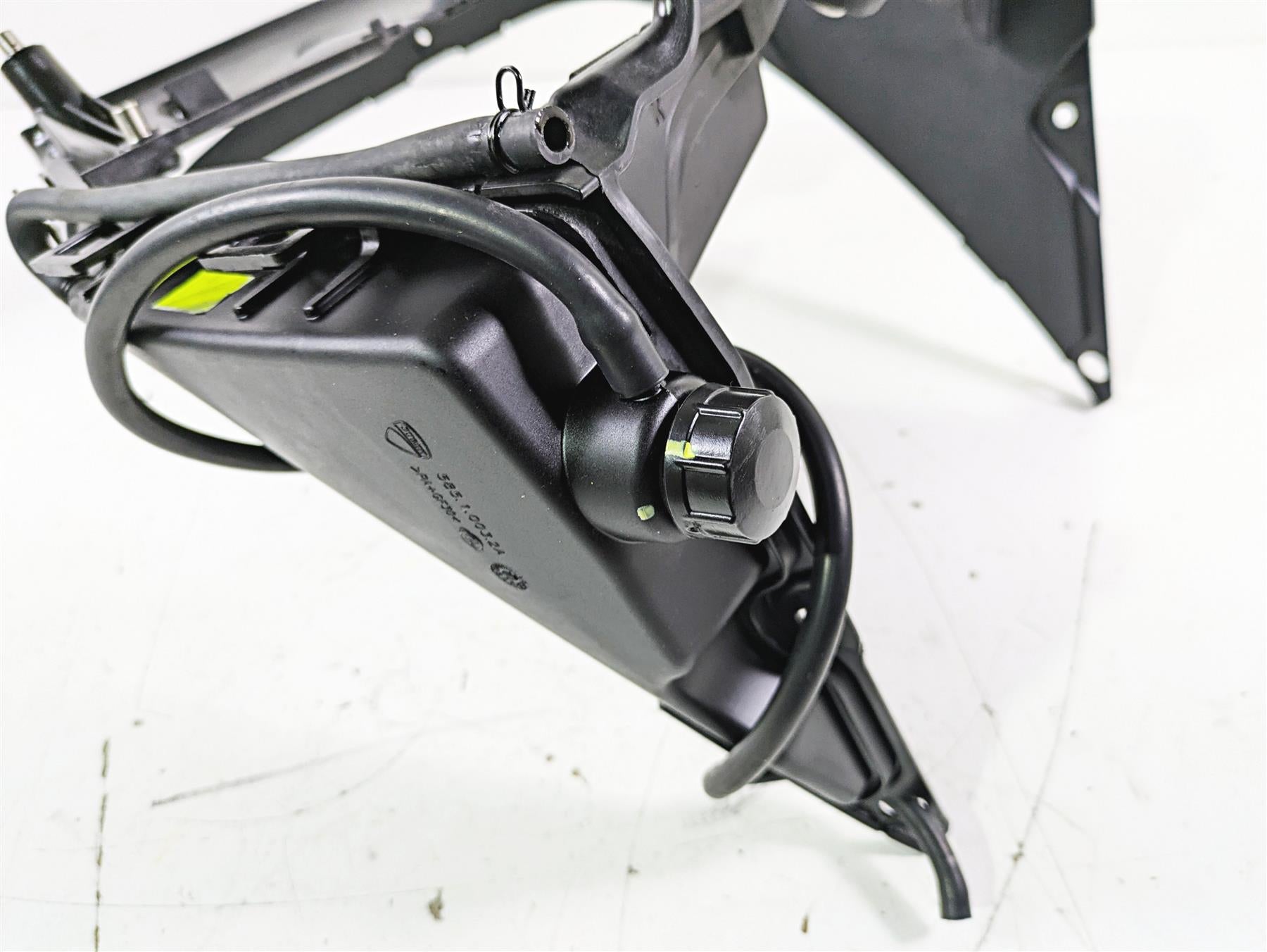 2015 Ducati Panigale 1299 S Radiator Cover Fan Reservoir Set 48410993B {{ shop.shopifyCountryName }} - Mototech271