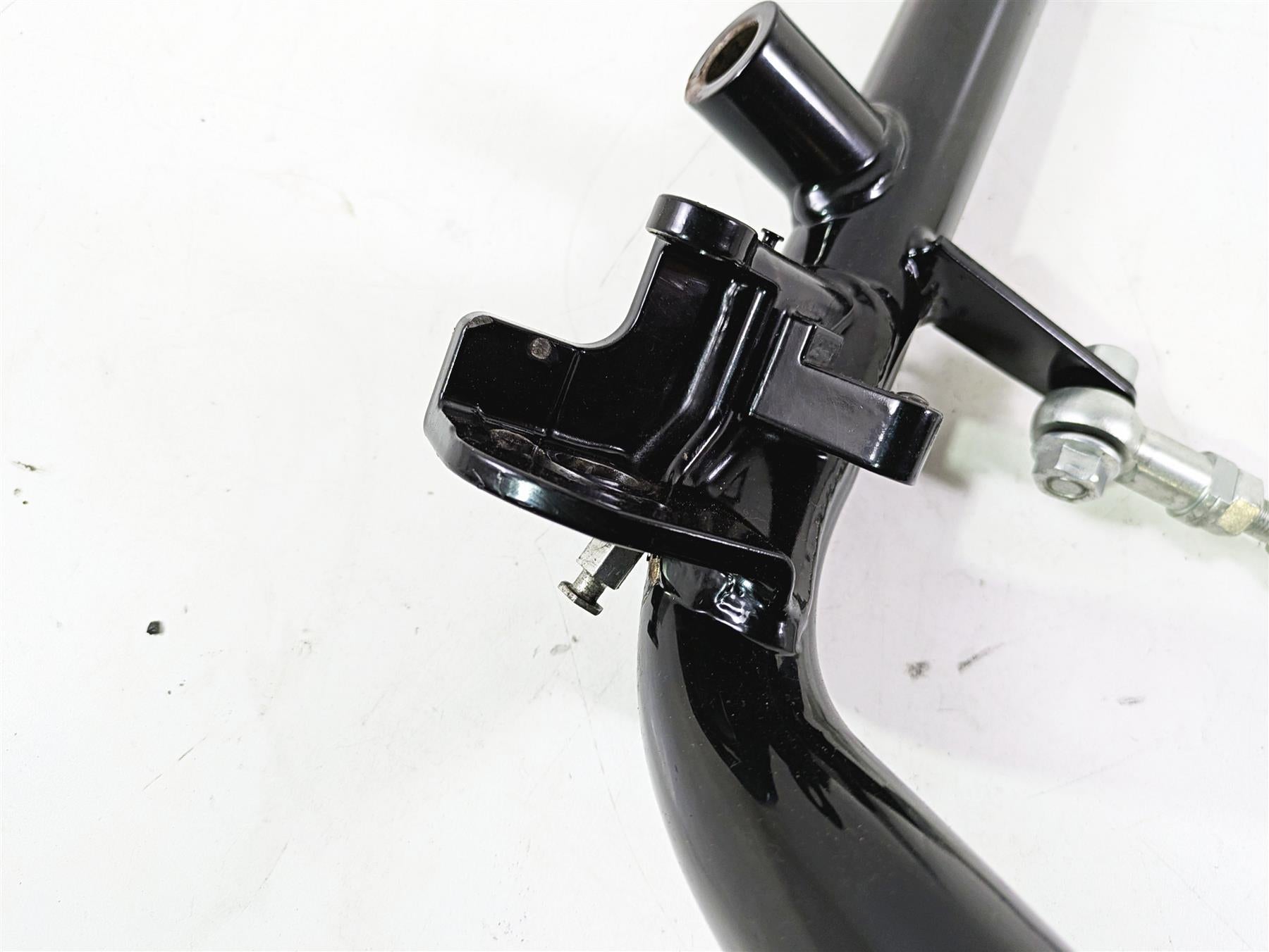 2010 Harley VRSCF Muscle Rod Left Front Frame Downtube Rail 47987-07BK {{ shop.shopifyCountryName }} - Mototech271