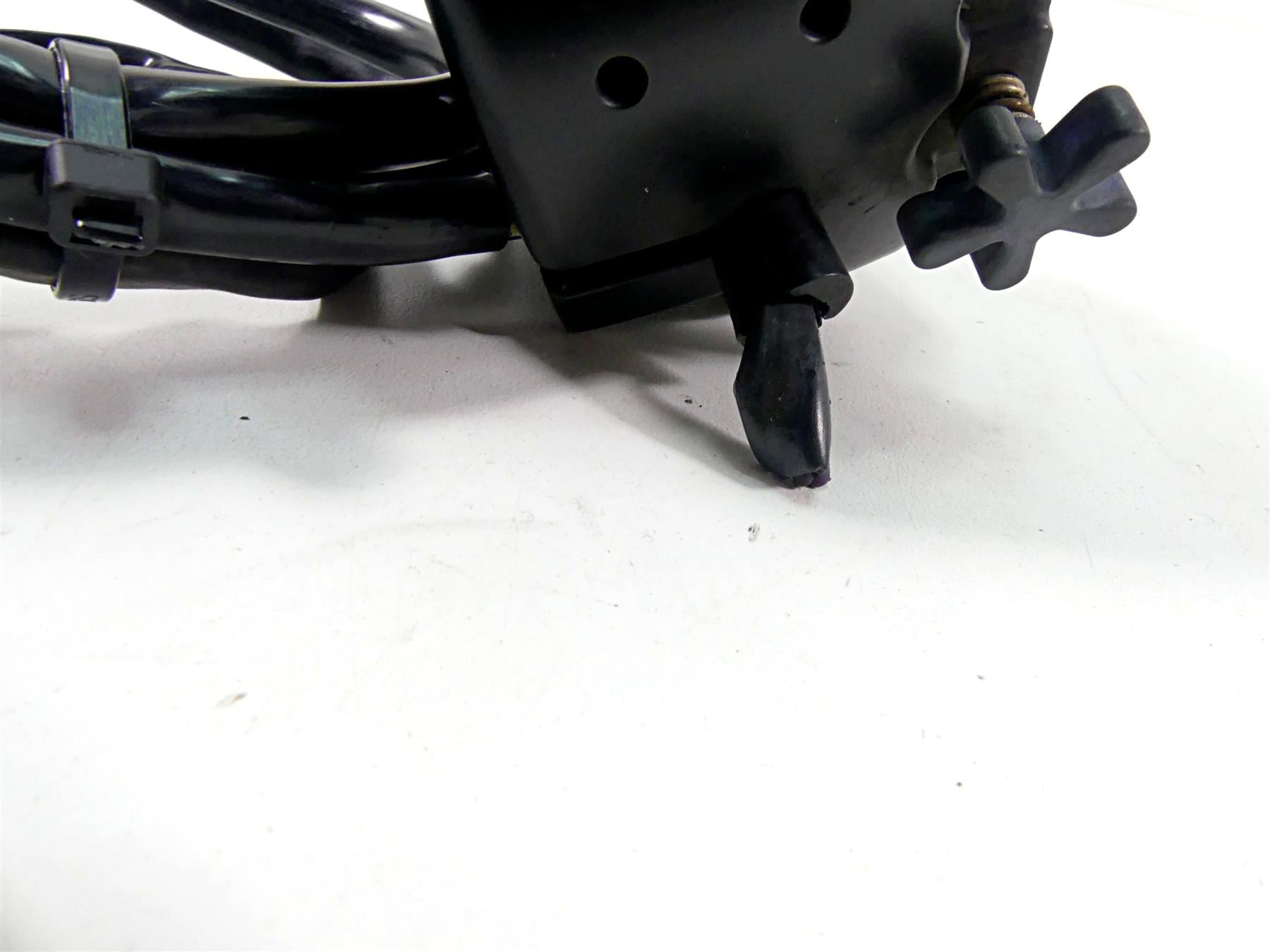 2014 Harley Dyna FXDB Street Bob Right Hand Light Control Switch -Read 71500068 {{ shop.shopifyCountryName }} - Mototech271