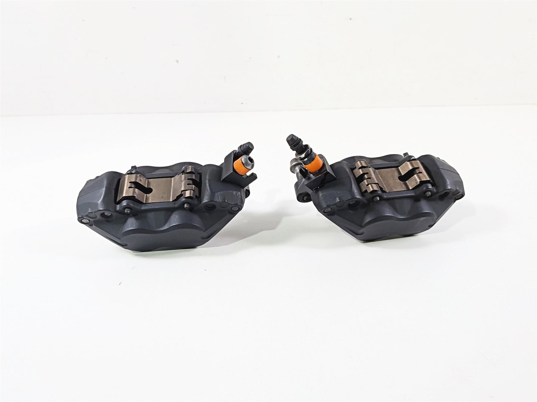 2023 BMW R nineT Scrambler K23 Front Brake Caliper Set 34117716717 34118563486 {{ shop.shopifyCountryName }} - Mototech271