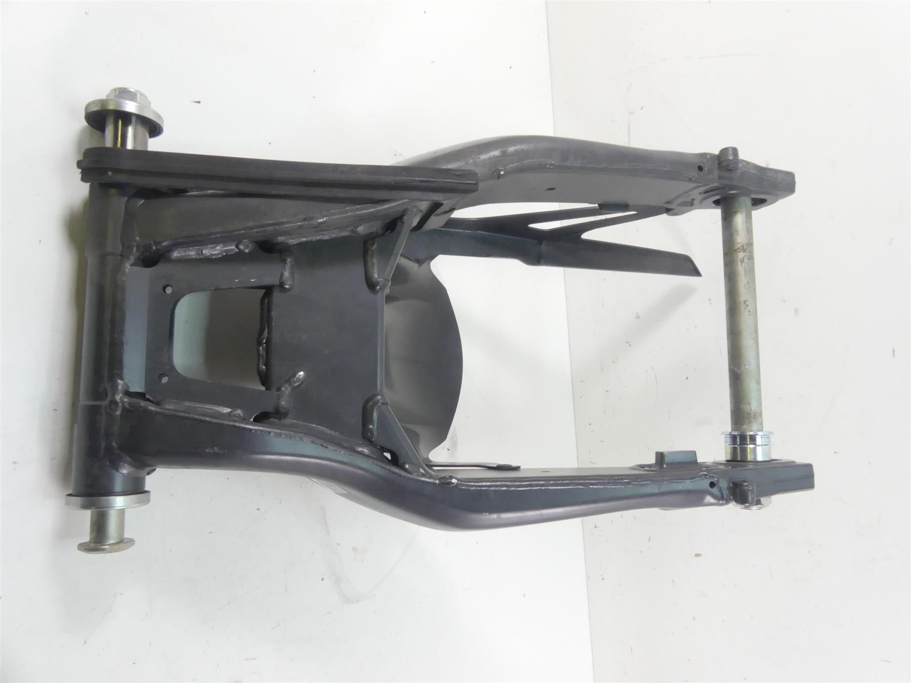 2022 Yamaha MT09 FZ09 Rear Swingarm Swing Arm & Guard Set B7N-22110-10-00 {{ shop.shopifyCountryName }} - Mototech271