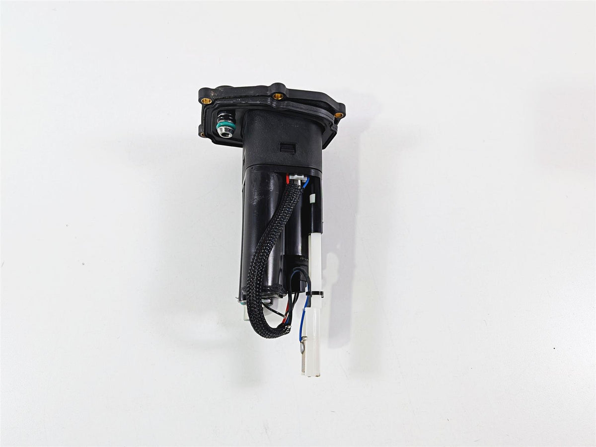 2019 Ducati 959 Panigale Fuel Gas Petrol Pump - Tested - Read 16024272A {{ shop.shopifyCountryName }} - Mototech271