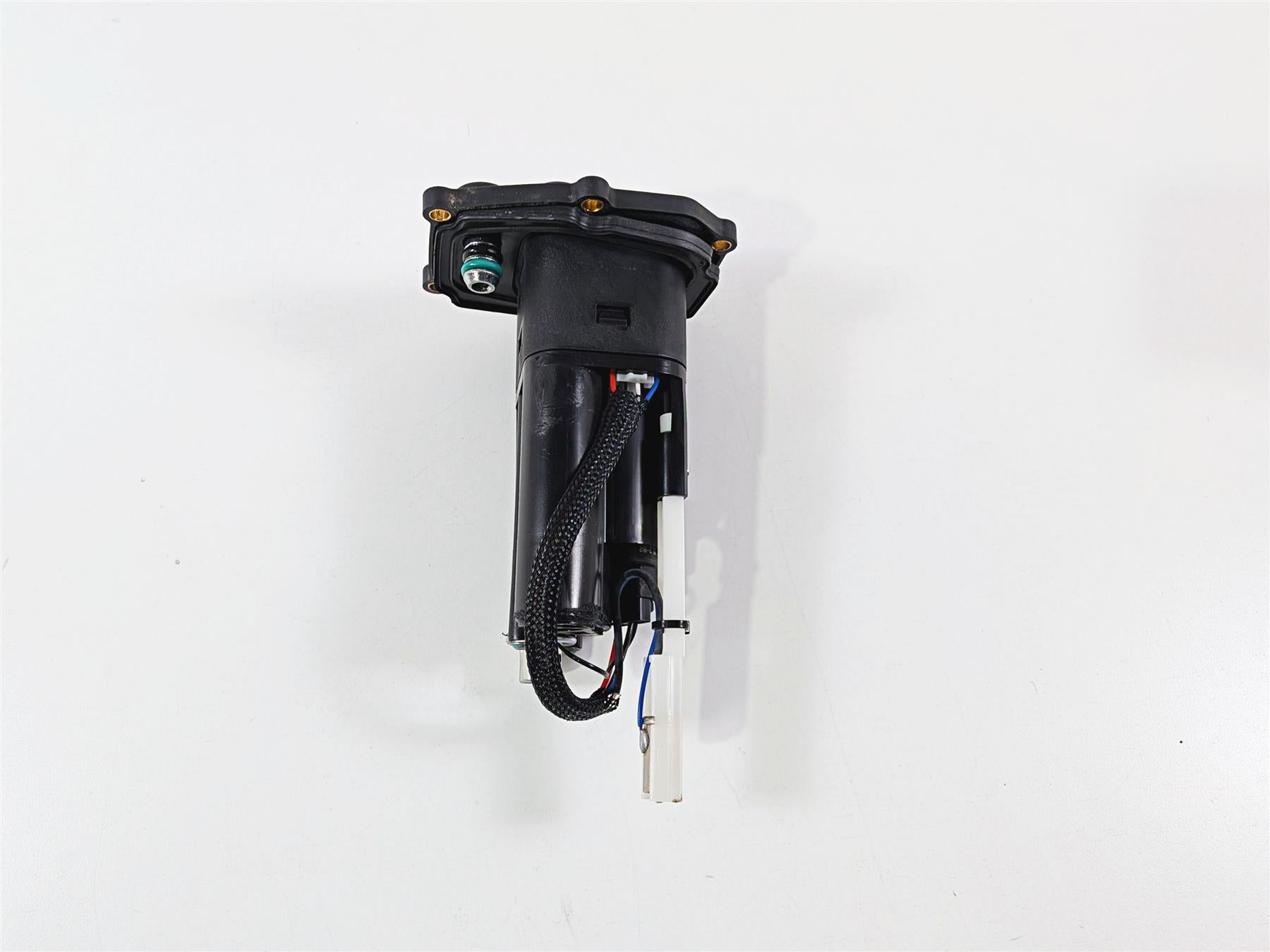 2019 Ducati 959 Panigale Fuel Gas Petrol Pump - Tested - Read 16024272A {{ shop.shopifyCountryName }} - Mototech271