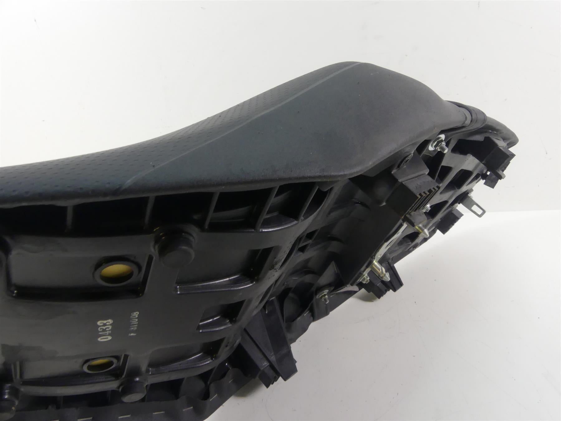 2019 Kawasaki ZX1400 ZX-14R Ninja Driver Seat Saddle - No Tears 53066-0433-12Y {{ shop.shopifyCountryName }} - Mototech271