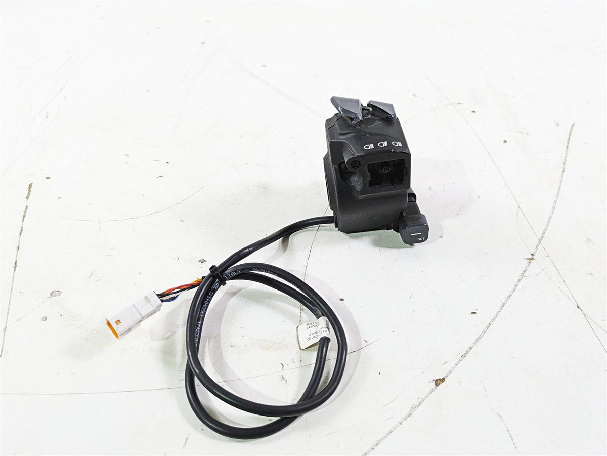 2022 KTM 1290 Super Adventure S Left Hand Control Switch READ 61711070100 {{ shop.shopifyCountryName }} - Mototech271
