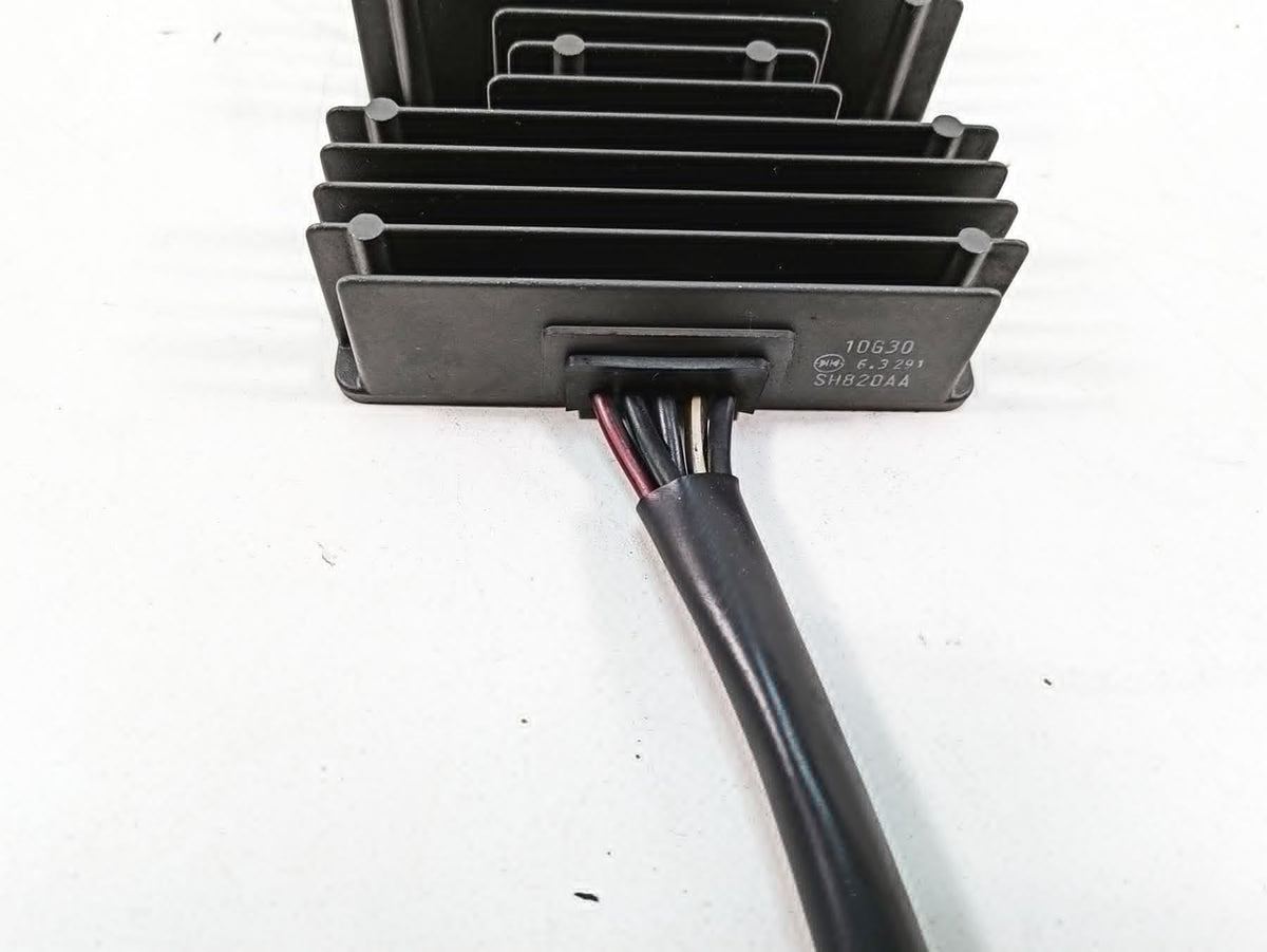 2016 Suzuki M109R VZR1800 Rectifier Voltage Regulator SH820AA 32800-10G30 {{ shop.shopifyCountryName }} - Mototech271