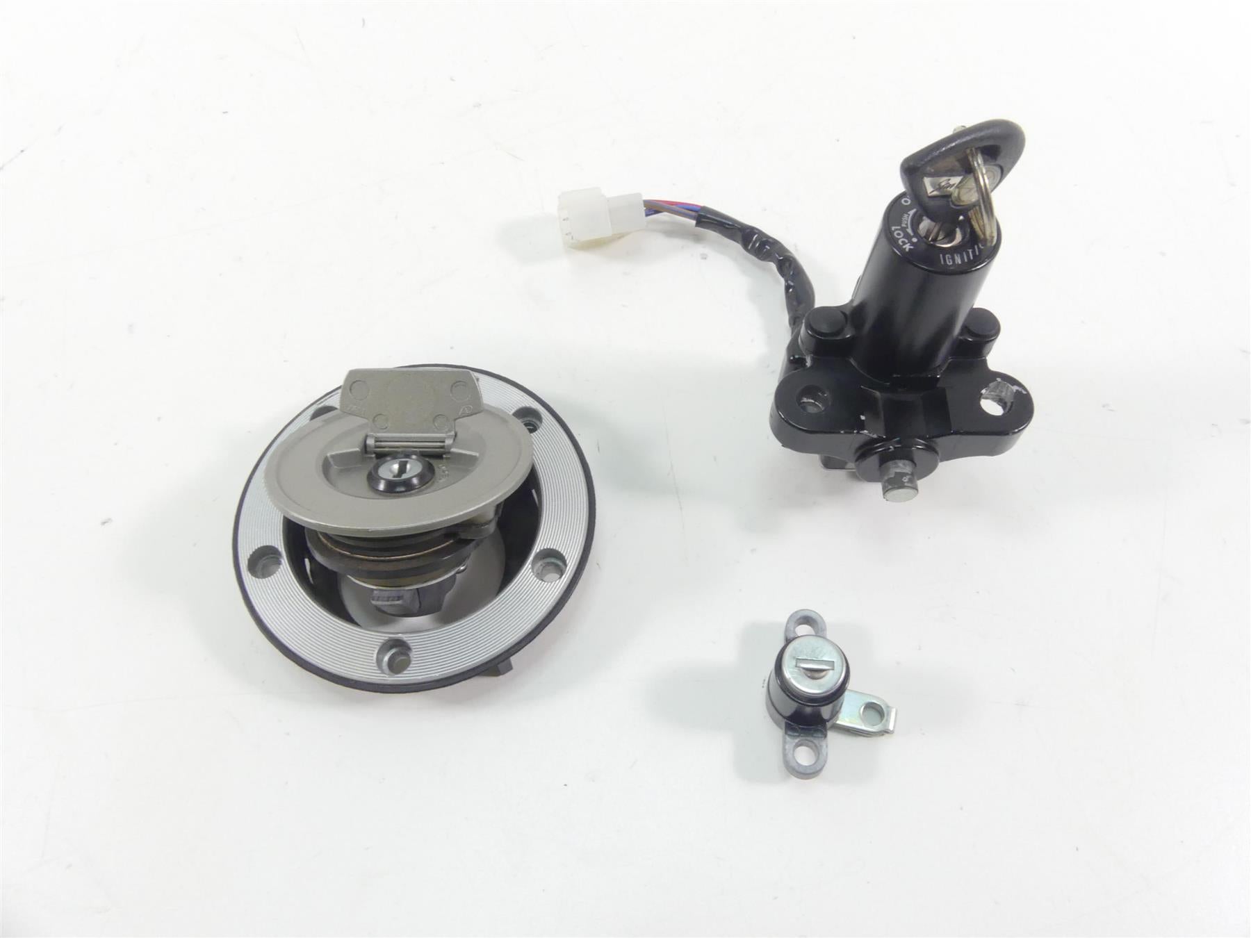 2009 Yamaha XV1700 Road Star Warrior Ignition Switch + Key -Read 5PX-82501-10-00 {{ shop.shopifyCountryName }} - Mototech271