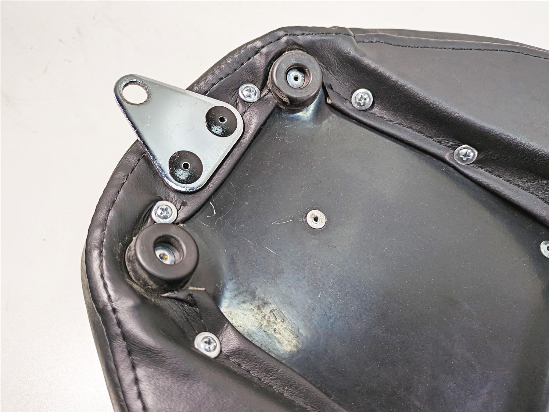 2012 Harley FLD Dyna Switchback Mustang Wide Touring Seat Saddle -Read 75480 {{ shop.shopifyCountryName }} - Mototech271