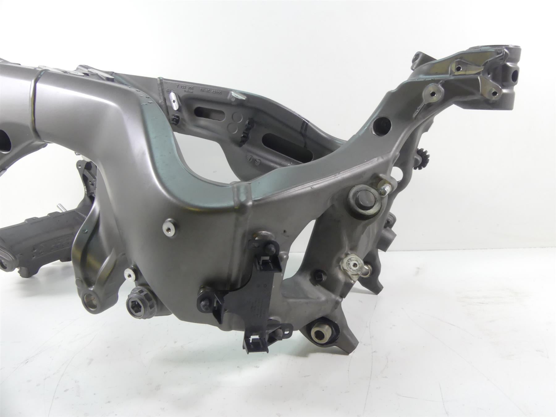 2015 BMW K1600GT K48 Straight Main Frame Chassis - Slvg 46517727922 46517722205 {{ shop.shopifyCountryName }} - Mototech271
