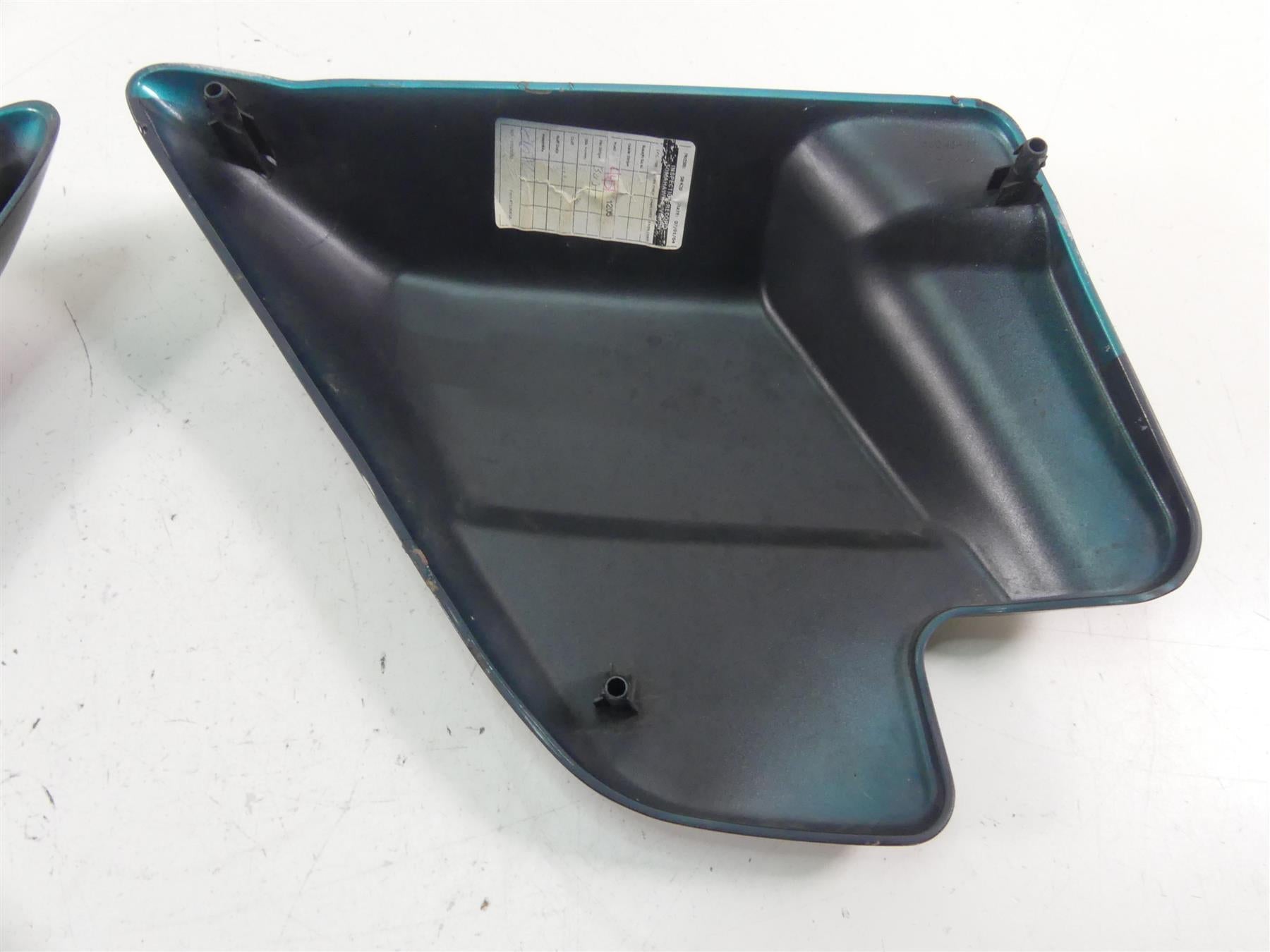 2005 Harley Touring CVO FLHTCSE Electra Glide Left Right Side Cover Set 66620-05 {{ shop.shopifyCountryName }} - Mototech271