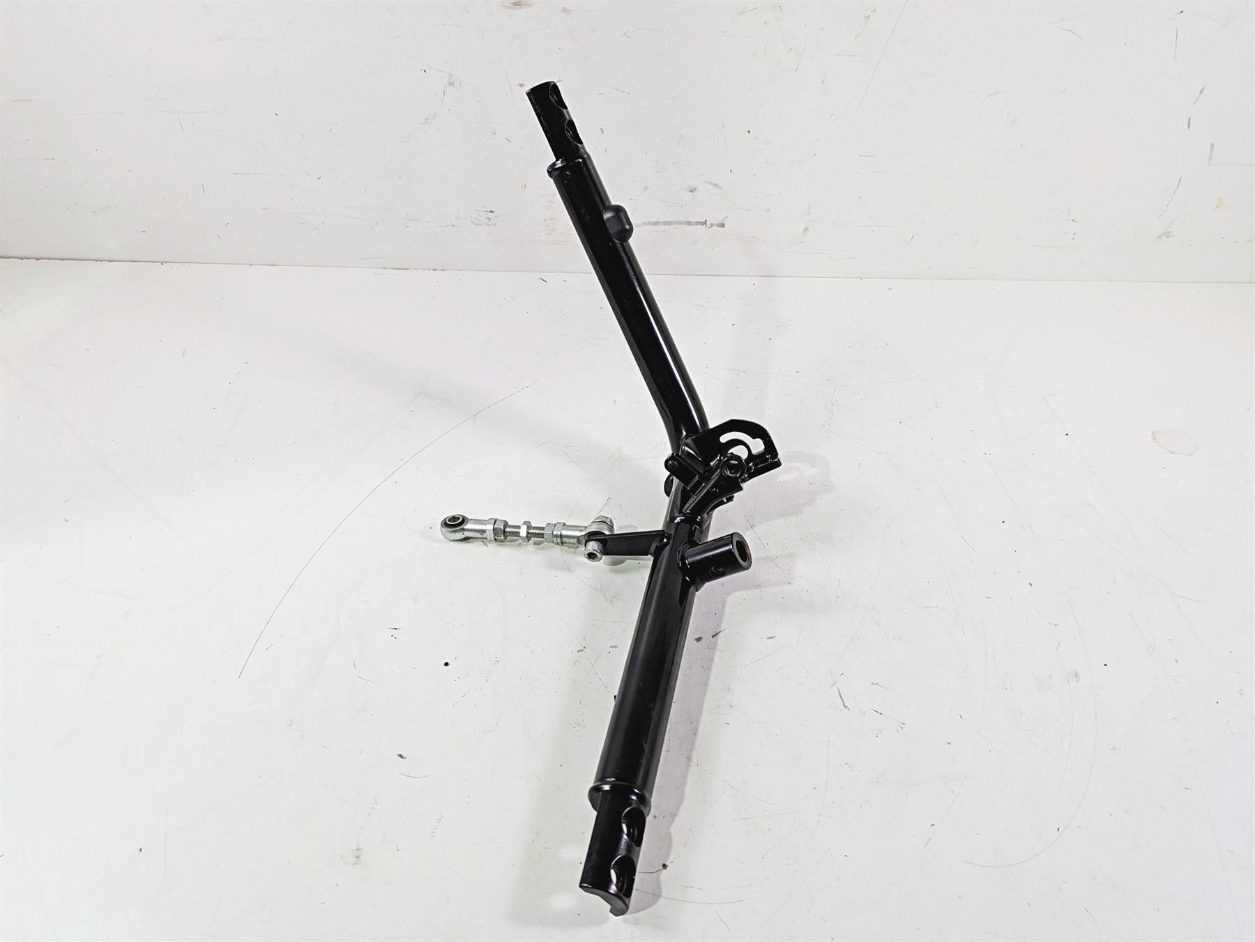 2010 Harley VRSCF Muscle Rod Left Front Frame Downtube Rail 47987-07BK {{ shop.shopifyCountryName }} - Mototech271