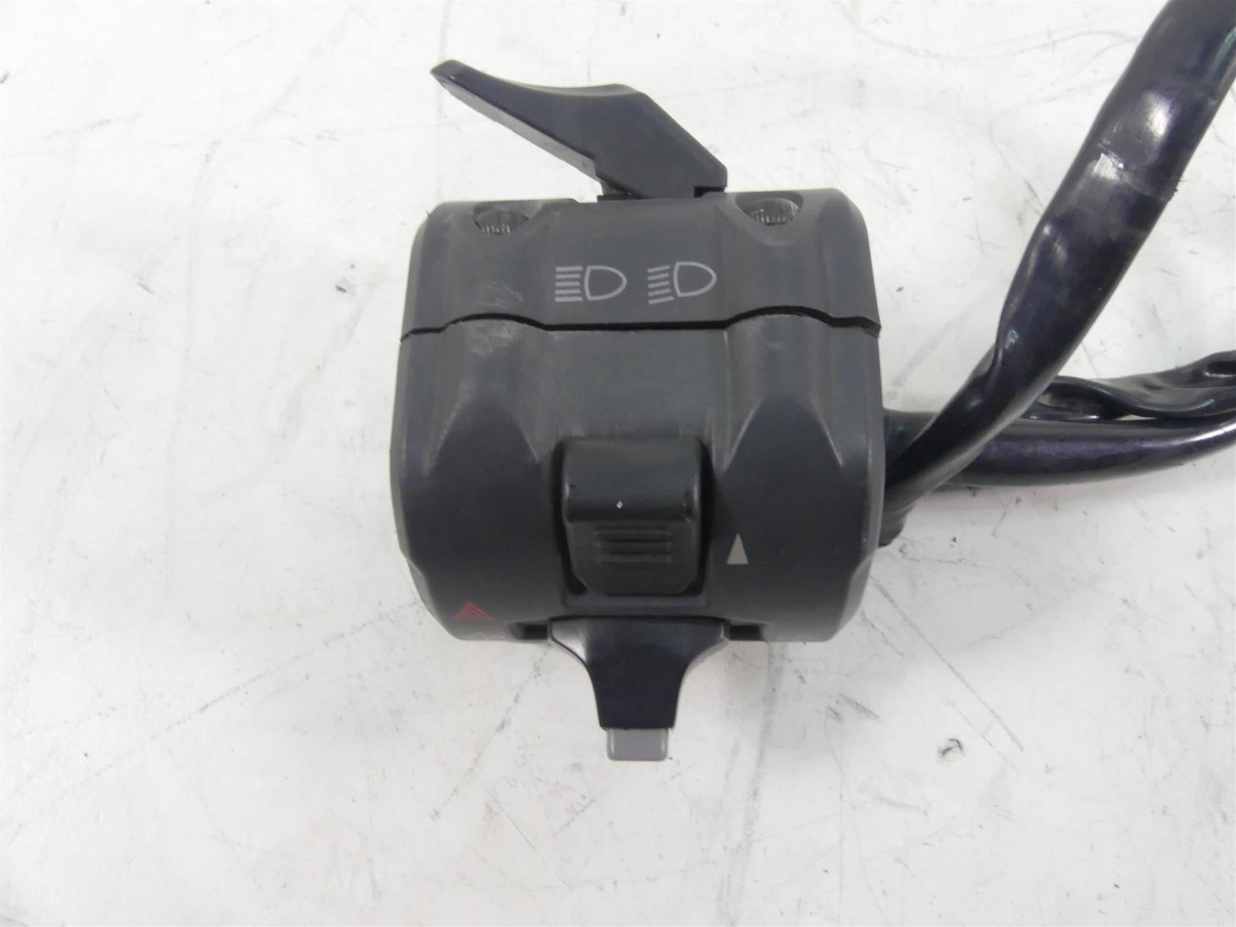 2018 Ducati Hypermotard 939 SP Left Hand Blinker Control Switch -Read 65110142A {{ shop.shopifyCountryName }} - Mototech271