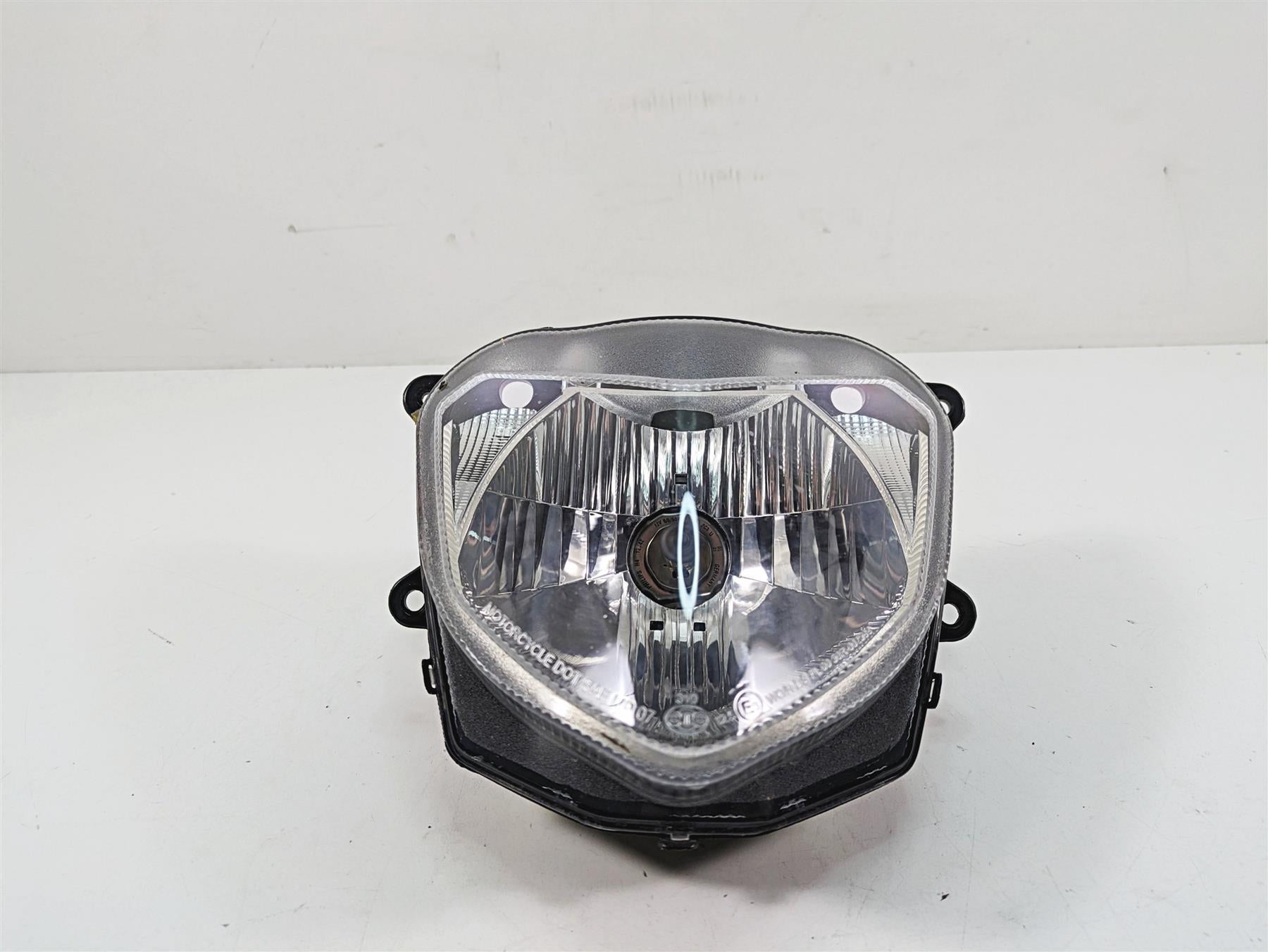 2011 Ducati Hypermotard 1100 Evo SP Headlight Head Light Lamp -Read 52010163A {{ shop.shopifyCountryName }} - Mototech271