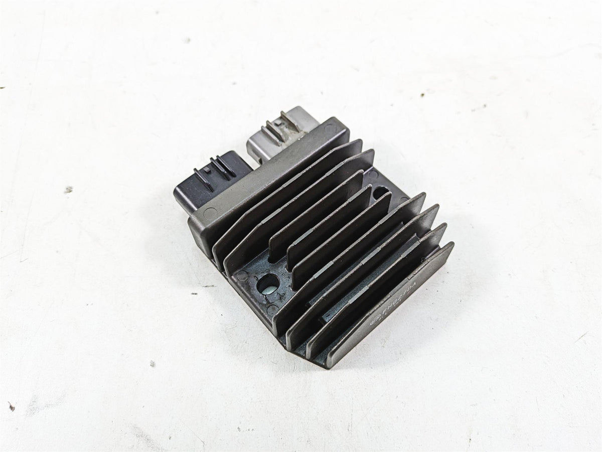 2019 Yamaha YXZ1000 R EPS SS SE Rectifier Voltage Regulator B5H-81960-00-00 {{ shop.shopifyCountryName }} - Mototech271