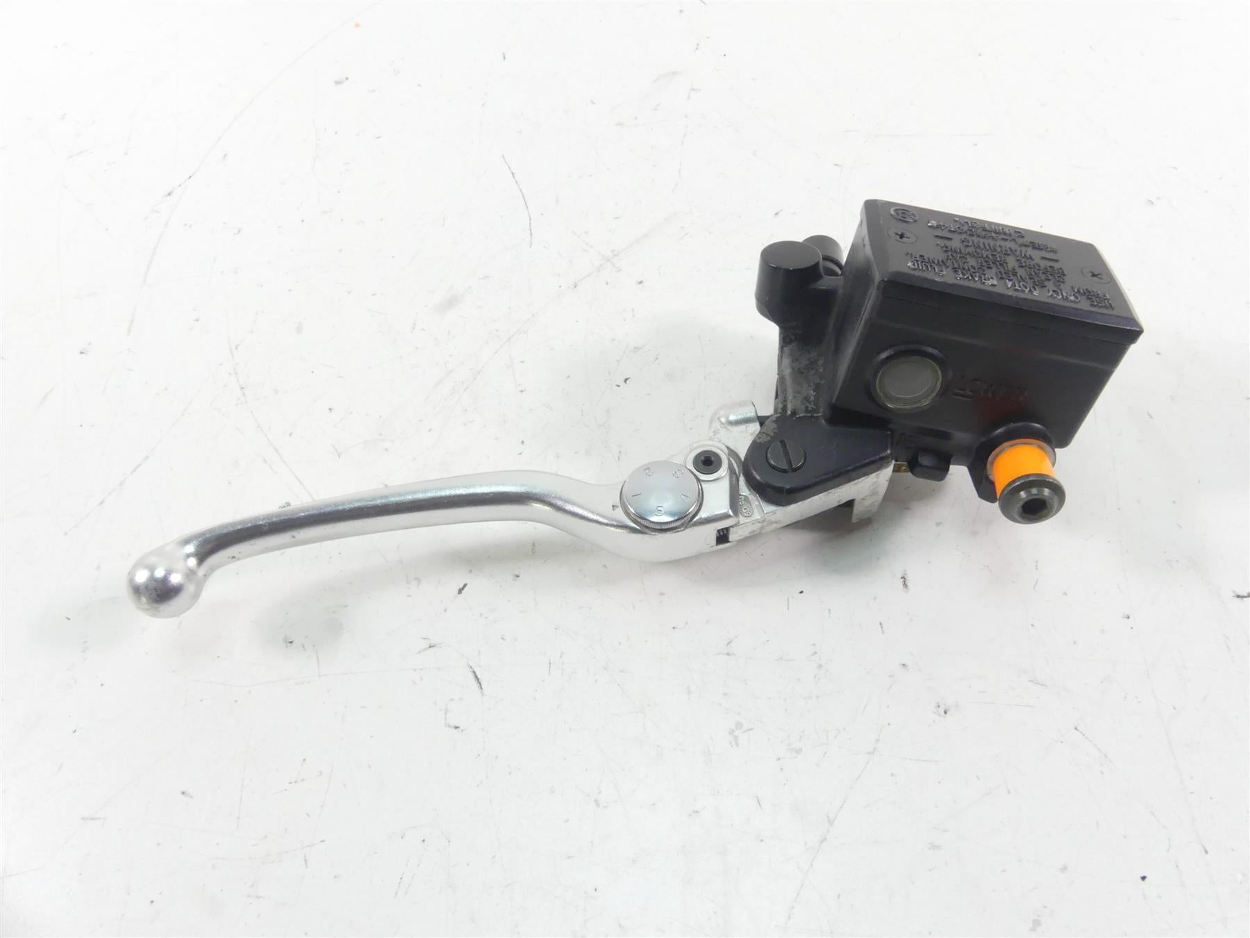 2008 Yamaha FZ1 Fazer Front Brake Master Cylinder 3C3-W2587-00-00 {{ shop.shopifyCountryName }} - Mototech271