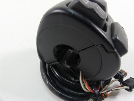 2020 Harley Softail FXBB Street Bob Right Start Stop Control Switch 71500462 {{ shop.shopifyCountryName }} - Mototech271