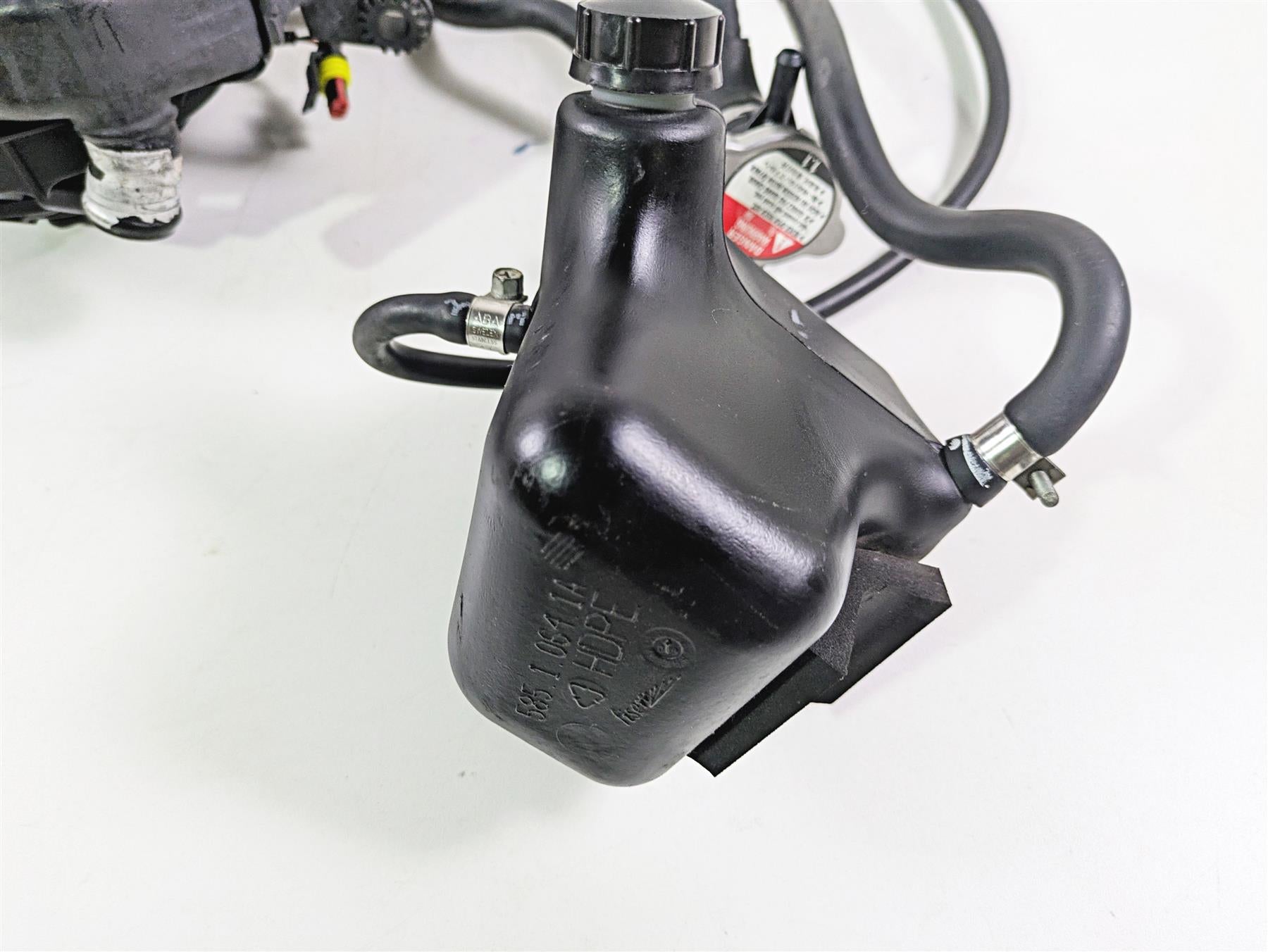 2010 Ducati Streetfighter 1098 S Upper Lower Coolant Radiator Set 54840841A {{ shop.shopifyCountryName }} - Mototech271