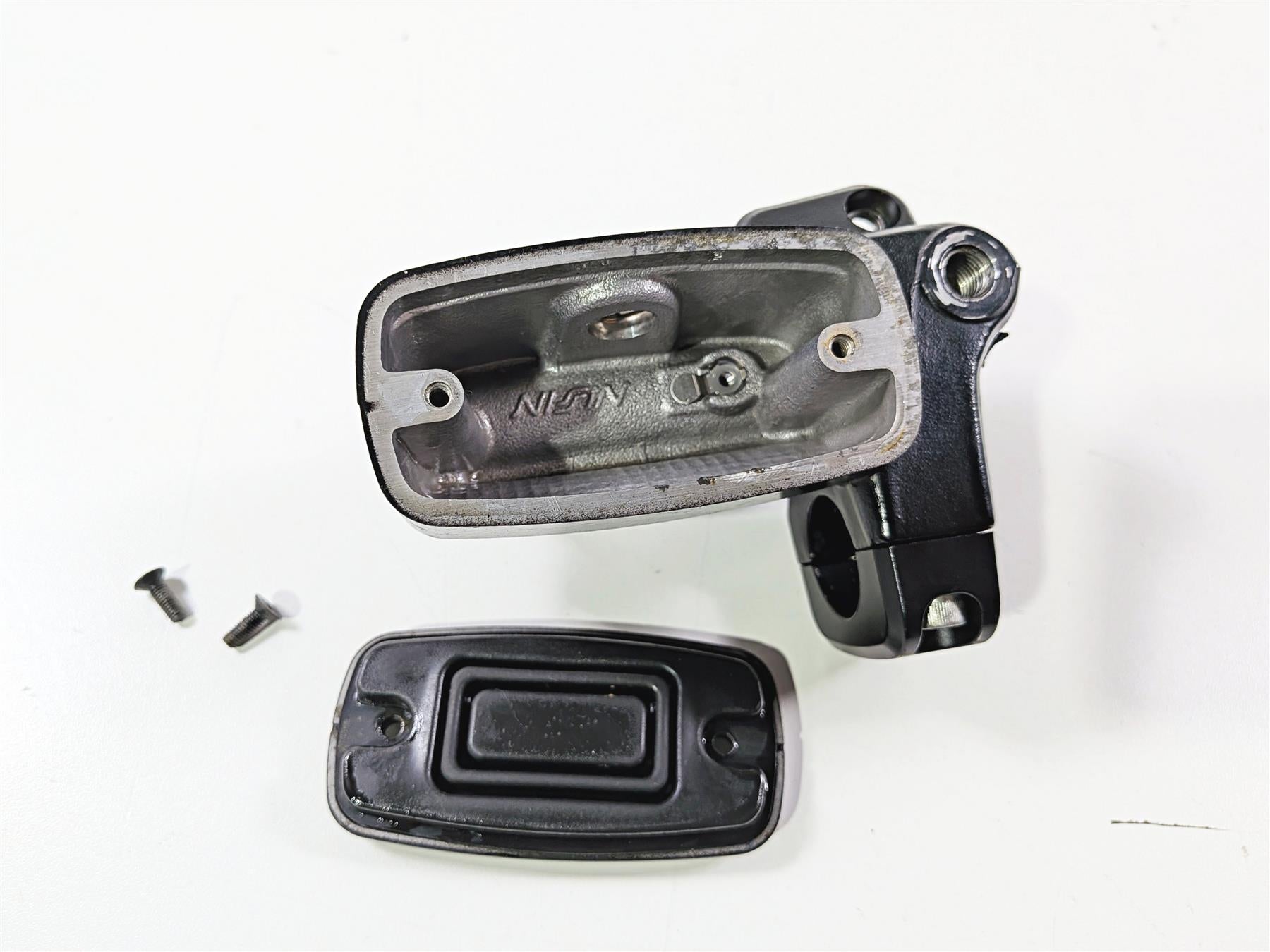 2014 Suzuki M109R VZR1800 Boulevard Front Brake Master Cylinder 59600-10FD0 {{ shop.shopifyCountryName }} - Mototech271