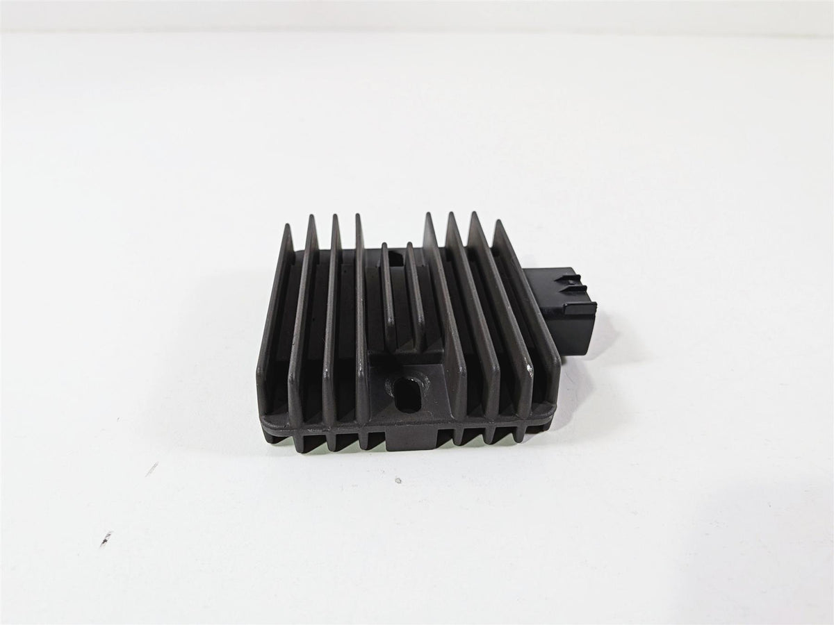 2006 Yamaha XVZ1300 Royal Star Rectifier Voltage Regulator 4XY-81960-00-00 {{ shop.shopifyCountryName }} - Mototech271