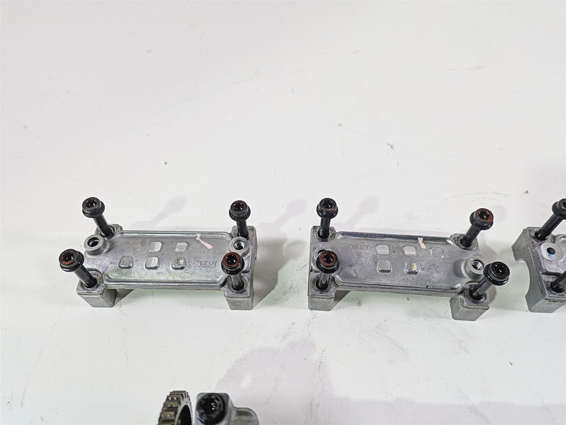 2020 Kawasaki Z900 ZR900 Camshaft Cam Shaft Set 49118-0942 49118