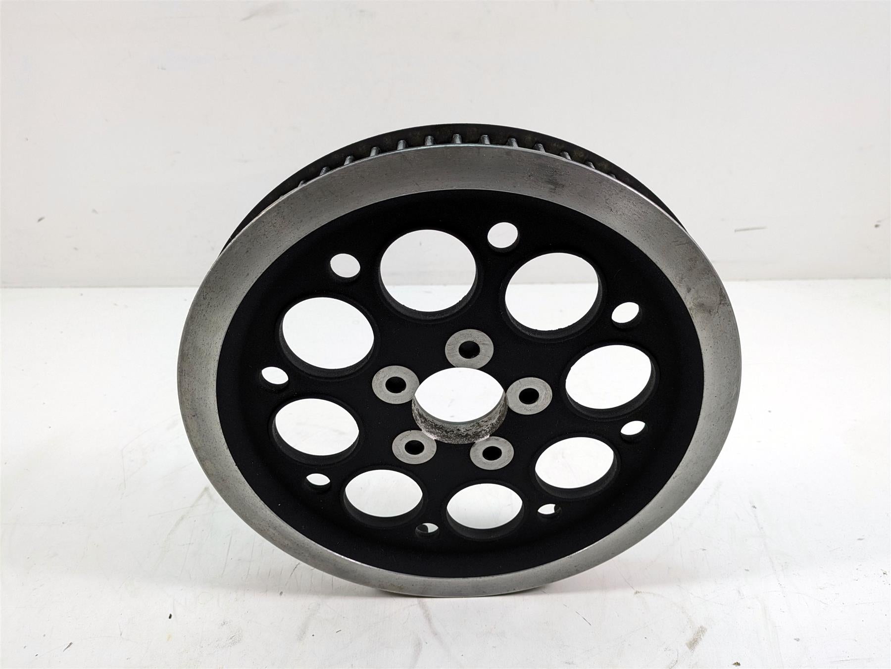 2006 Harley Touring FLHTCUI Electra Glide Rear Drive Belt Pulley 70T 40117-00 {{ shop.shopifyCountryName }} - Mototech271