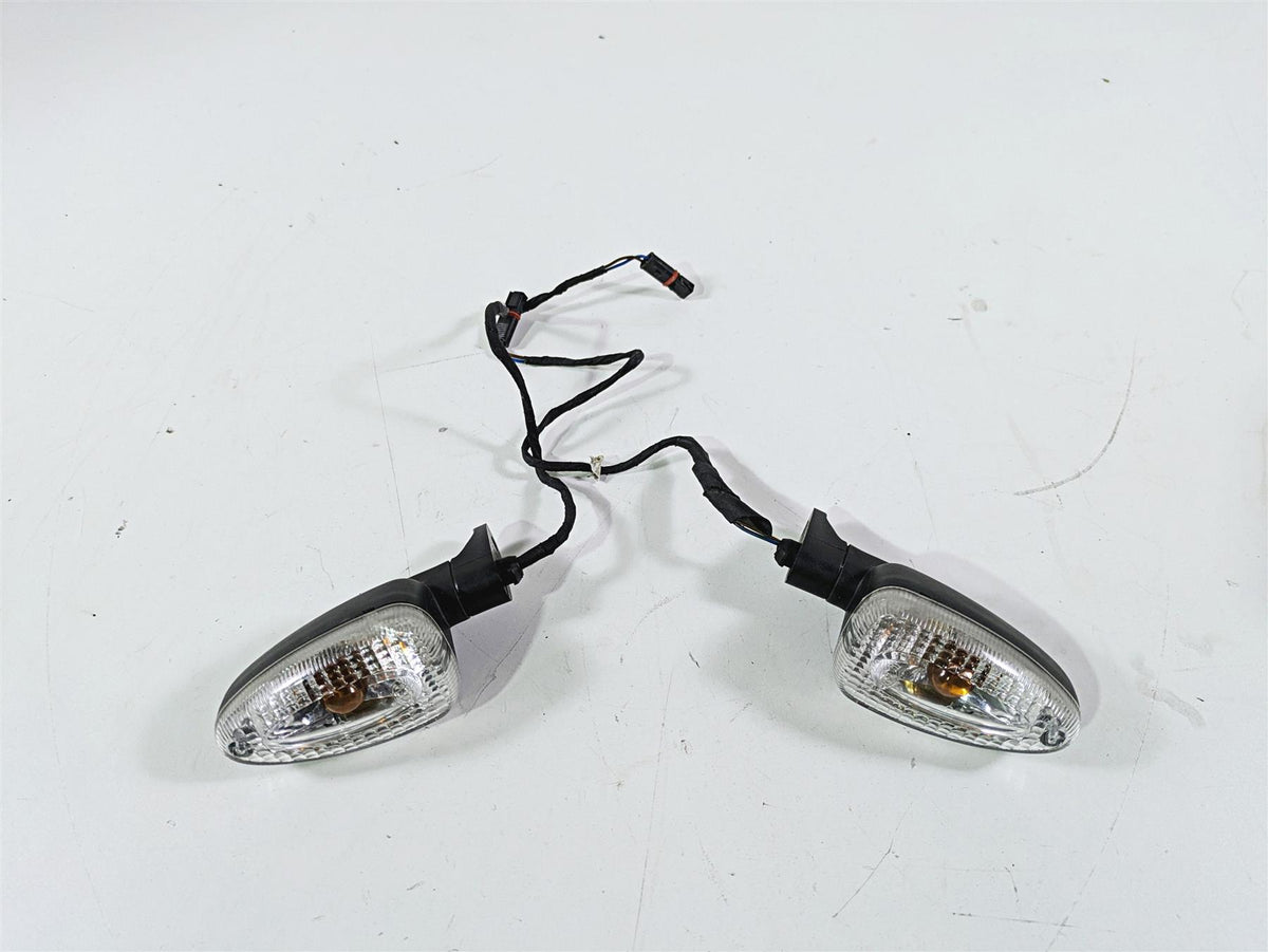 2012 BMW R1200R K27 Rear Blinker Turn Signal Set 63137667771 63137667772 {{ shop.shopifyCountryName }} - Mototech271