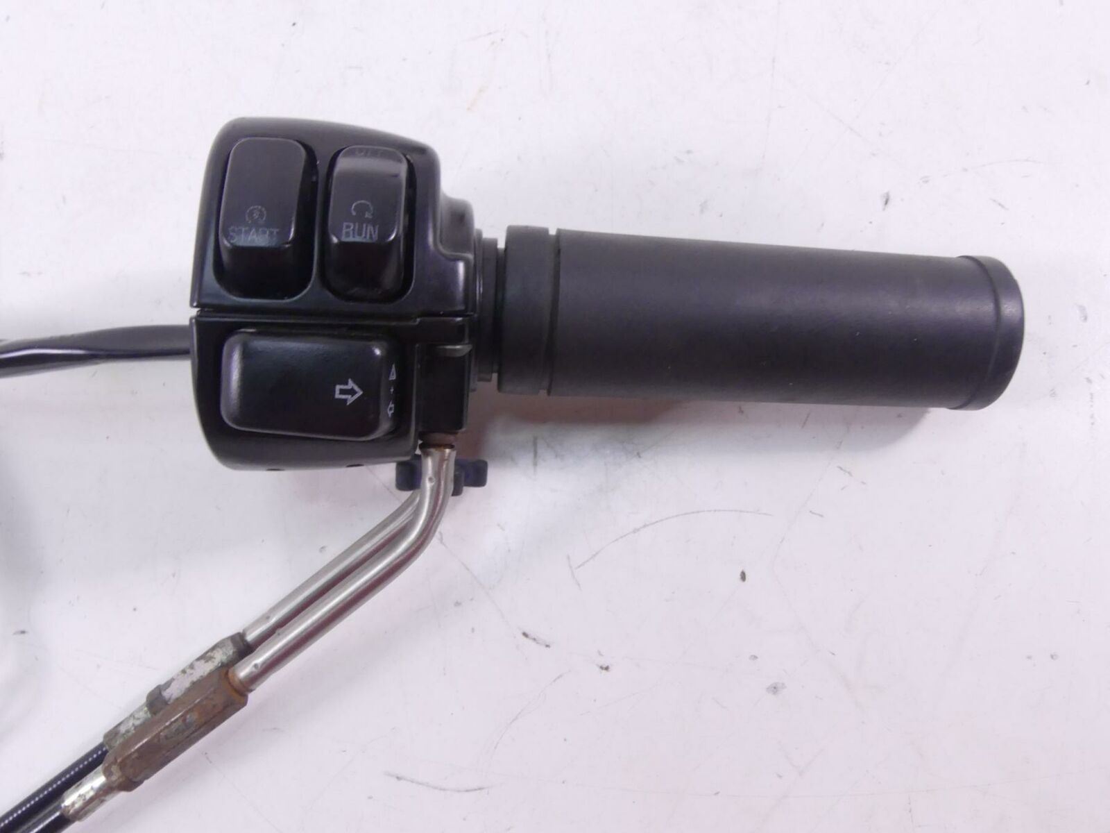 2009 Harley Sportster XR1200 Right Start Kill Control Switch Throttle 71684-06A {{ shop.shopifyCountryName }} - Mototech271