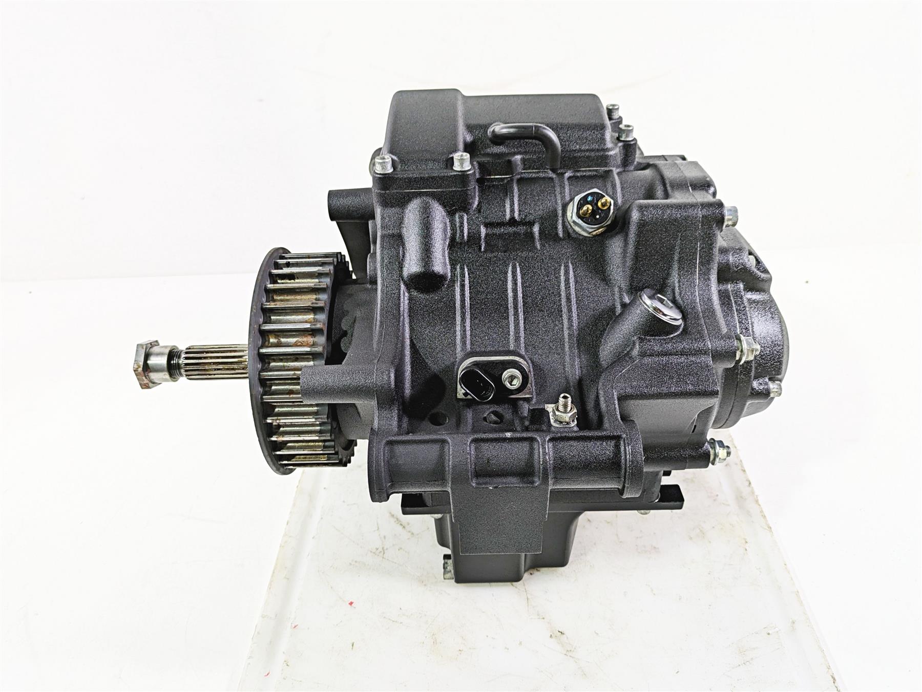 2017 Harley Dyna FXDB Street Bob Transmission Gear Box 6 Sp 19k - Read 33083-10A {{ shop.shopifyCountryName }} - Mototech271