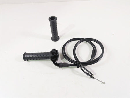 2013 Triumph Bonneville Throttle Cables & Grip Set T2040252 T2040740 T2040254 {{ shop.shopifyCountryName }} - Mototech271