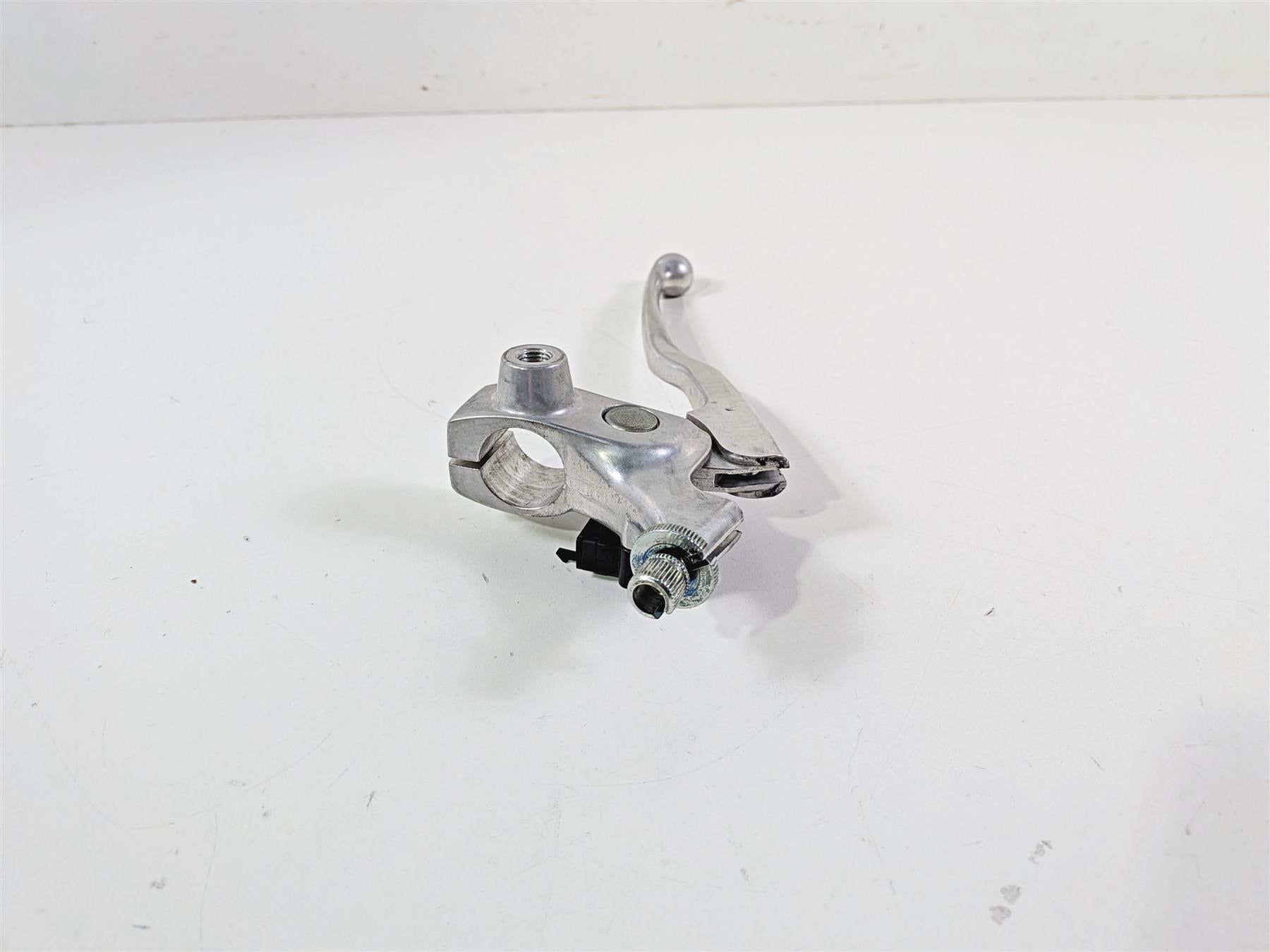 2005 Suzuki VZ800 M50 Boulevard Clutch Perch & Lever 57500-24B01 57500-24B02 {{ shop.shopifyCountryName }} - Mototech271