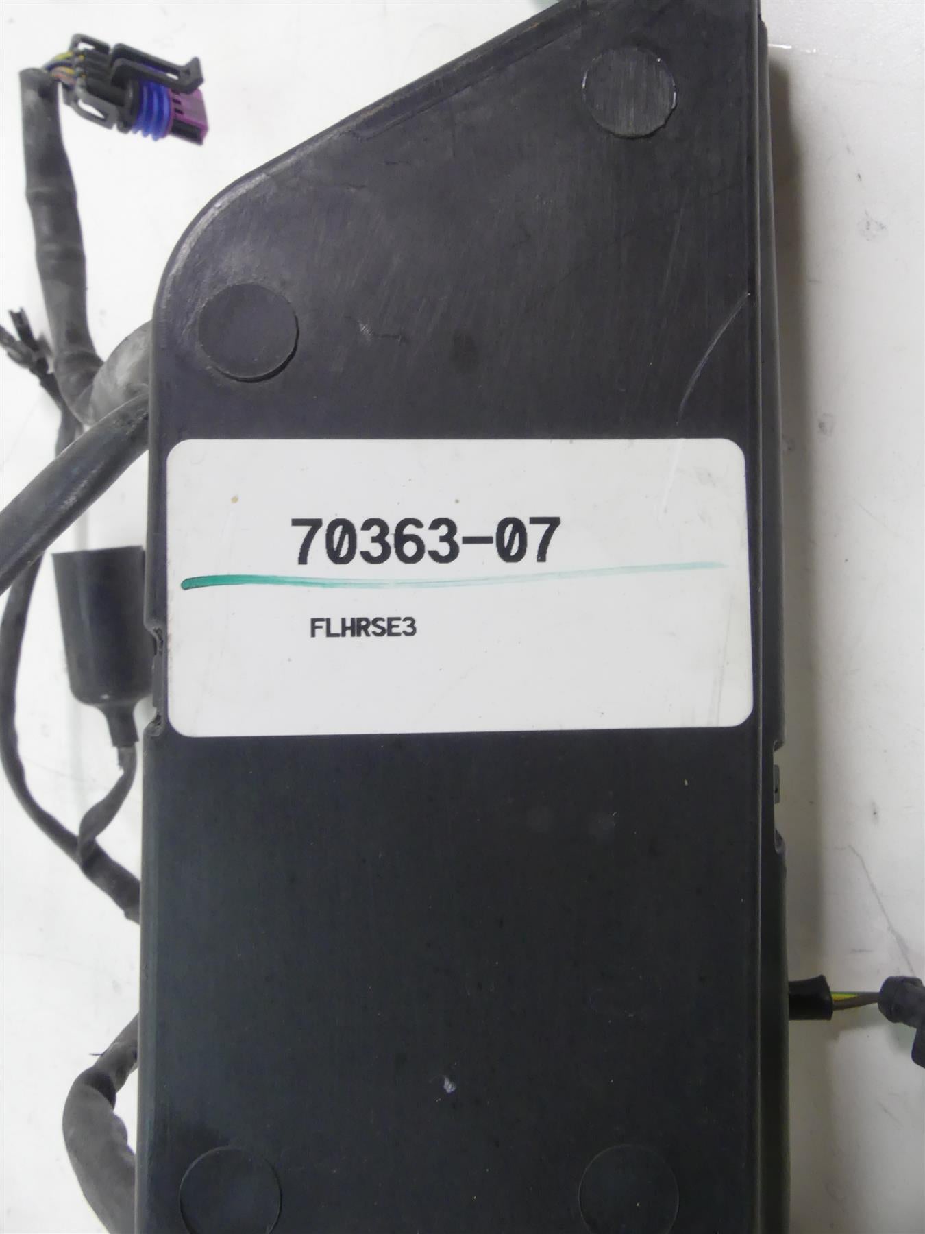 2007 Harley Touring FLHR SE CVO Road King Main Wiring Harness - No Cuts 70363-07 {{ shop.shopifyCountryName }} - Mototech271