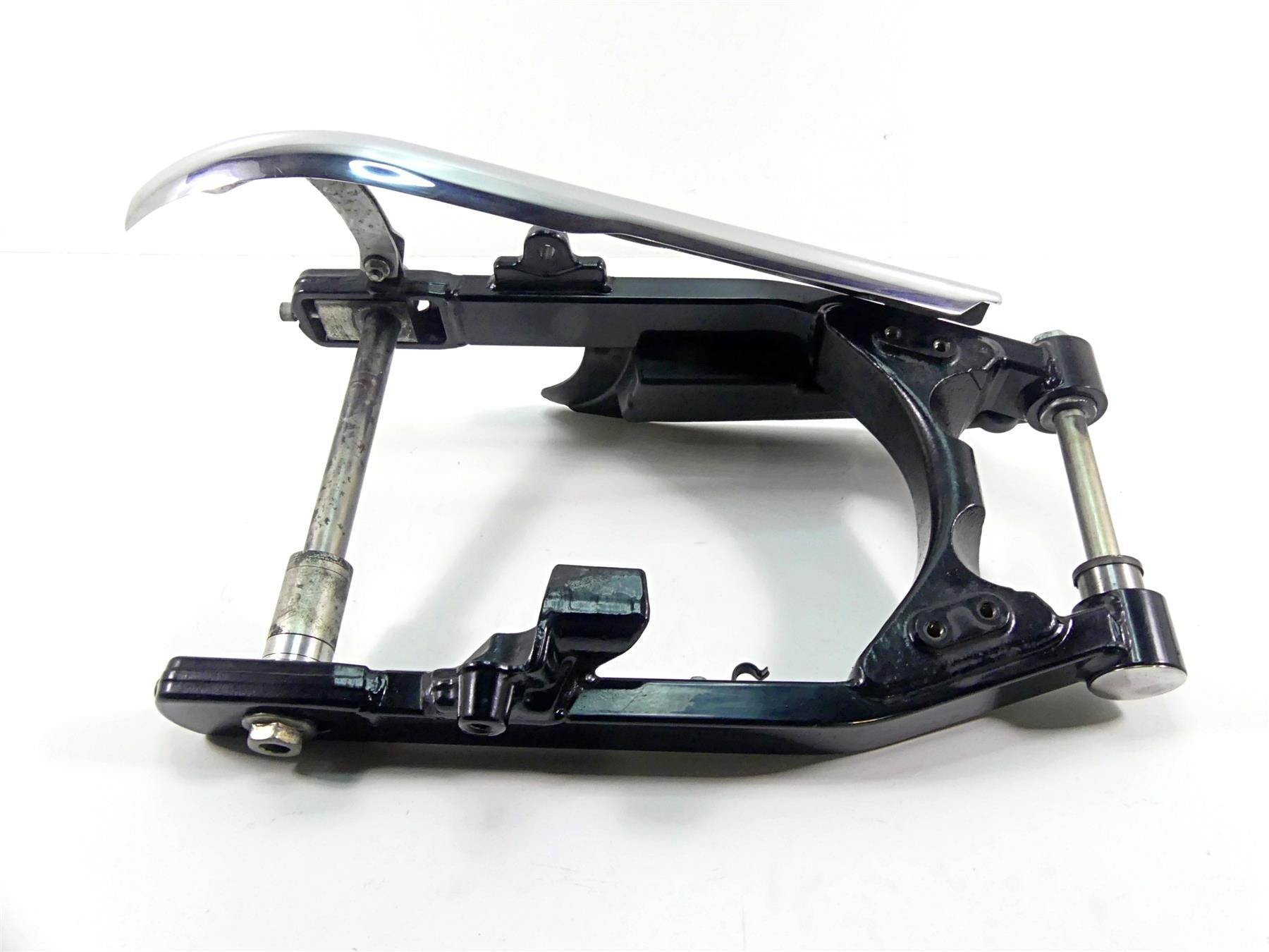 2014 Harley FXDL Dyna Low Rider Rear Swingarm & Belt Guards 25mm Axle 47820-10 {{ shop.shopifyCountryName }} - Mototech271