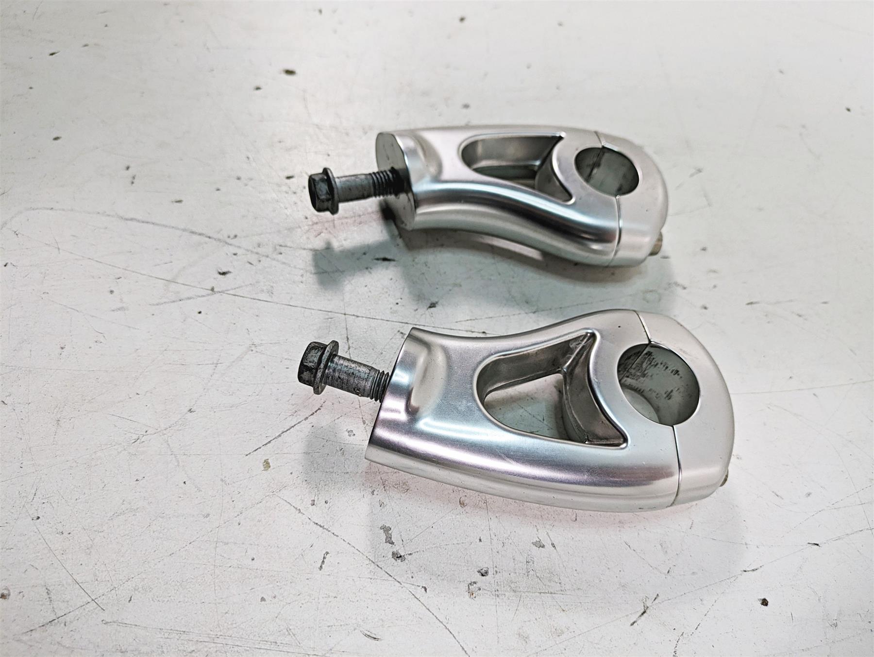2014 Moto Guzzi California 1400 T Handlebar Holder Riser Set GU06500200 {{ shop.shopifyCountryName }} - Mototech271