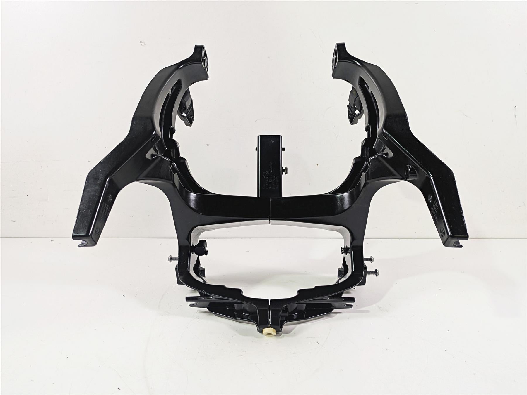 2016 BMW R1200RT K52 Front Fairing Stay Carrier Set 46638529329 46638529330 {{ shop.shopifyCountryName }} - Mototech271